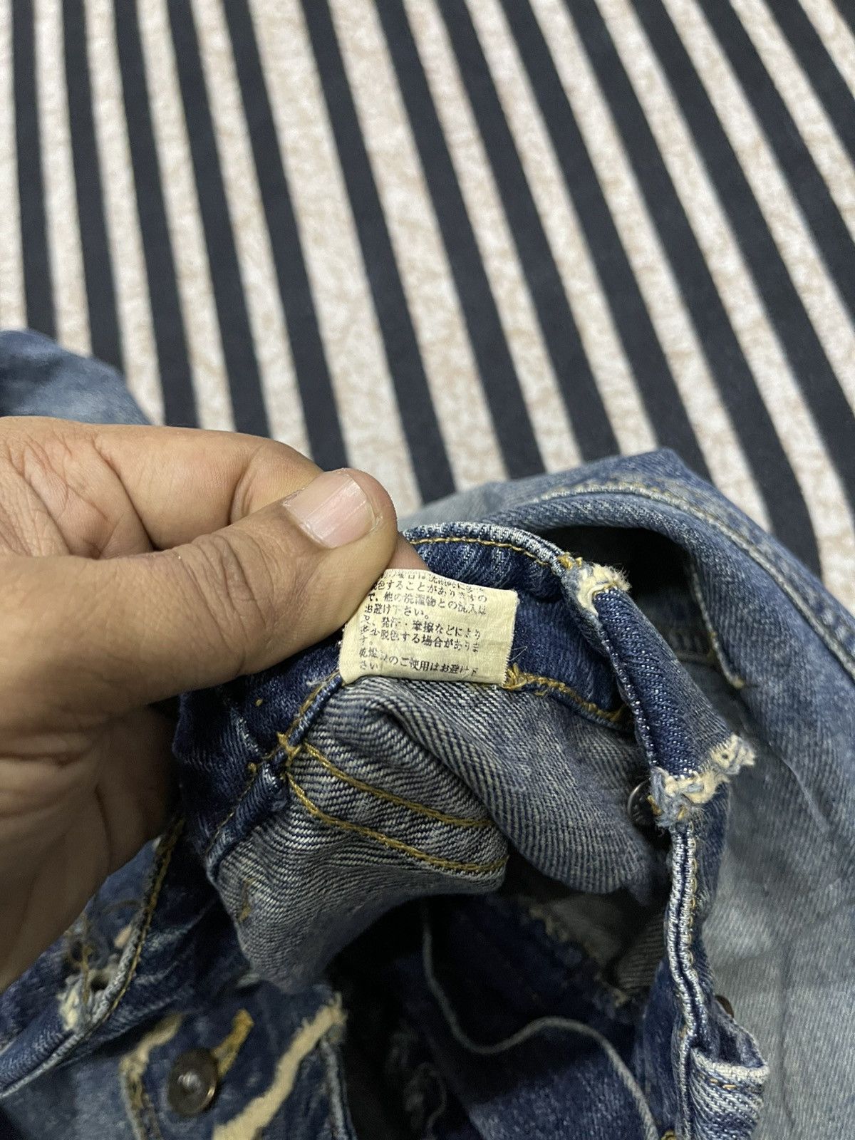 Diesel 90s DIESEL BUSH BAGGY JEANS SINGLE POCKET BACK RARE Size US 33 - 15 Thumbnail