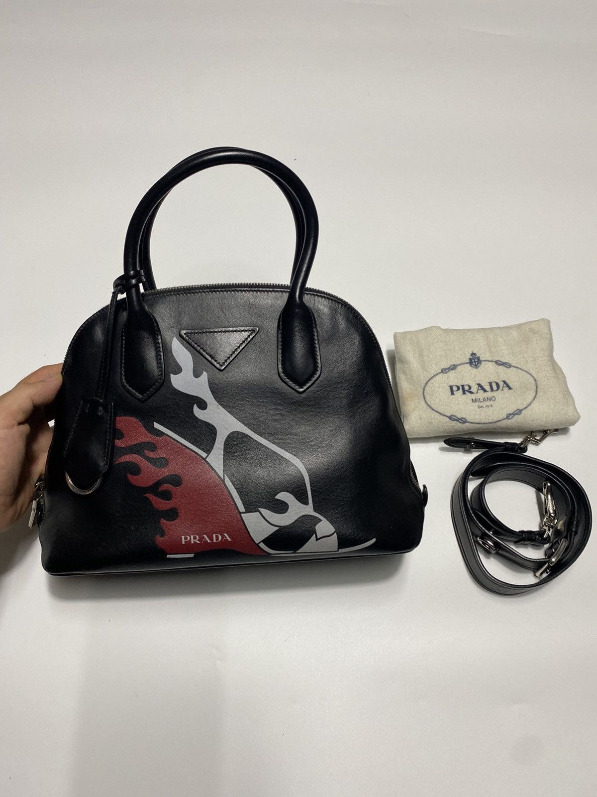 Prada ❌last drop deleted items❌Borsa a spalla in pelle nera Prada Size ONE SIZE - 2 Thumbnail