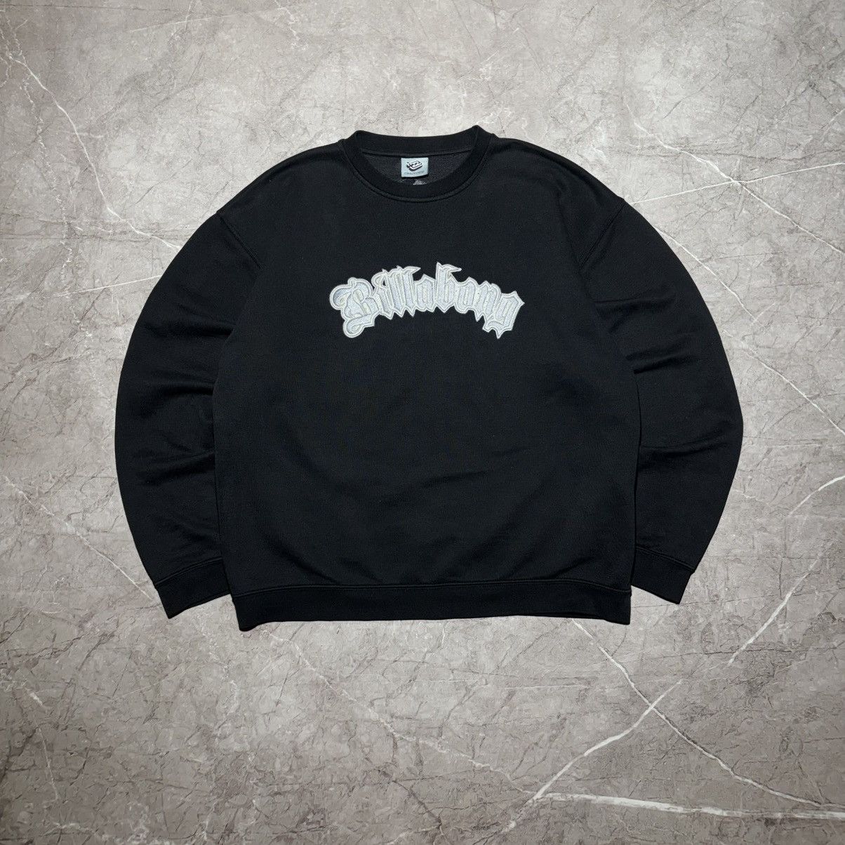Billabong Vintage Sweatshirt Big Embroidered Center Logo