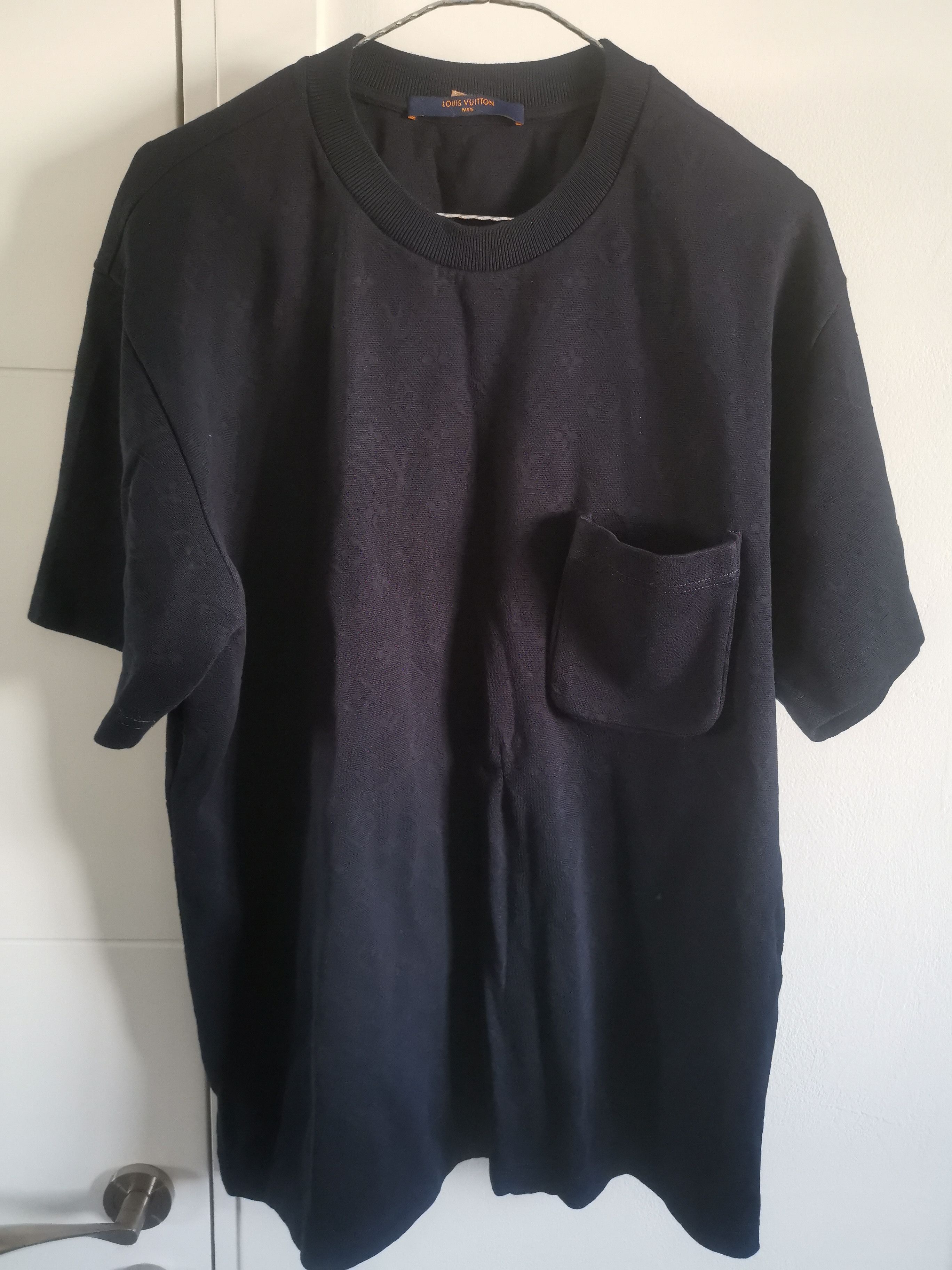 Louis Vuitton 3D Pocket Monogram t shirt Size US L / EU 52-54 / 3 - 2 Thumbnail