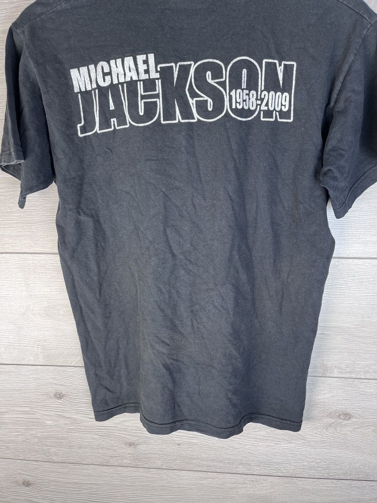 Fruit Of The Loom Men’s merch t-shirt Michael Jackson size s vintage Size US S / EU 44-46 / 1 - 11 Thumbnail