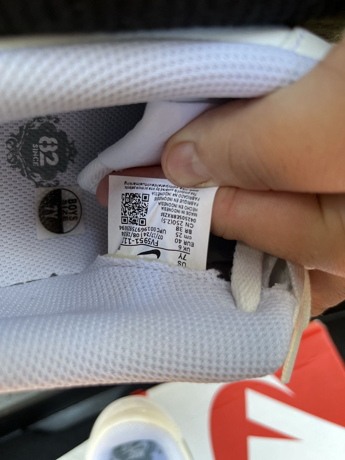 Nike Air force one not size 7 but size 7y Size US 7 / EU 40 - 6 Thumbnail