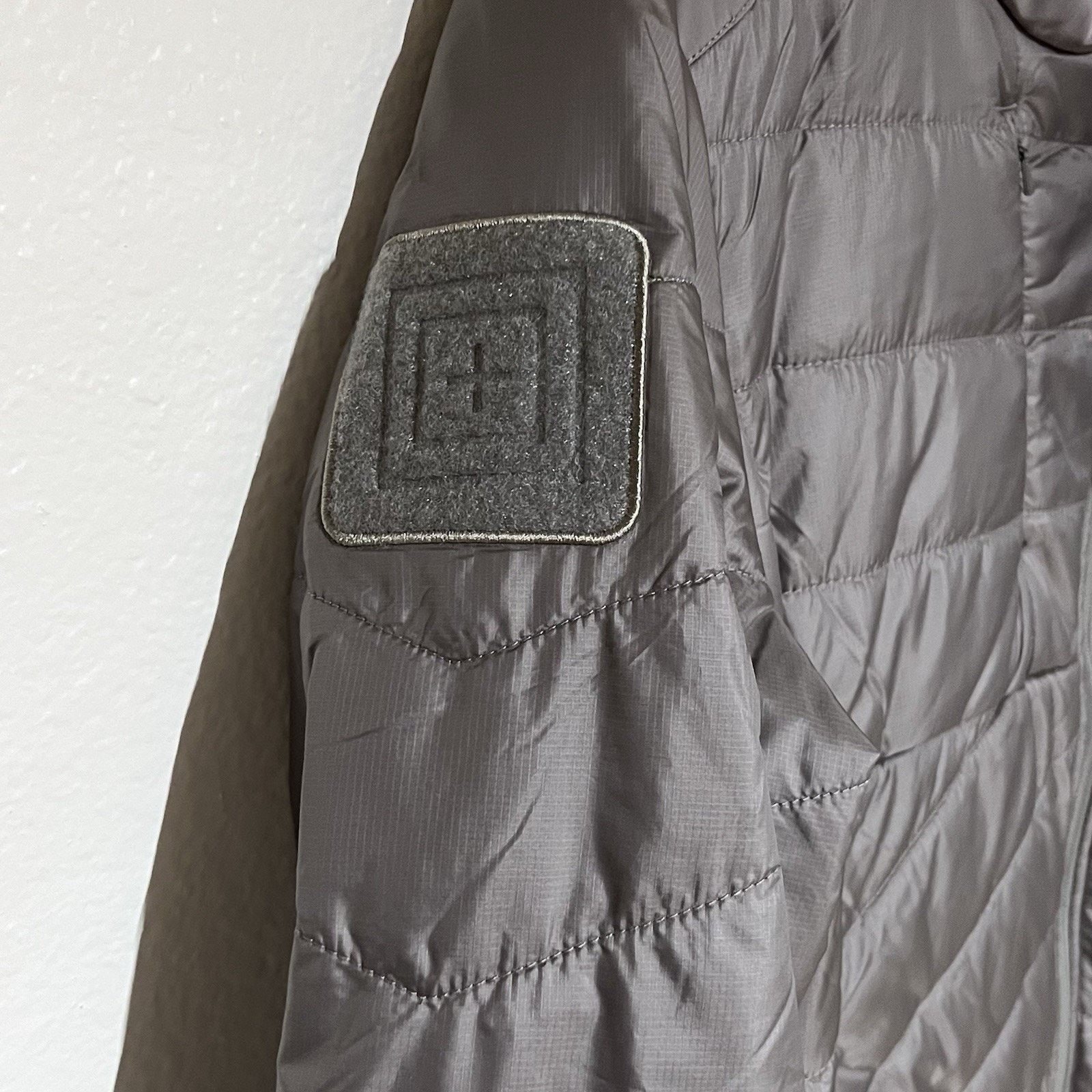 Other NWT 5.11 Tactical Womens XL Grey Peninsula Puffer Jacket Size XL / US 12-14 / IT 48-50 - 11 Thumbnail