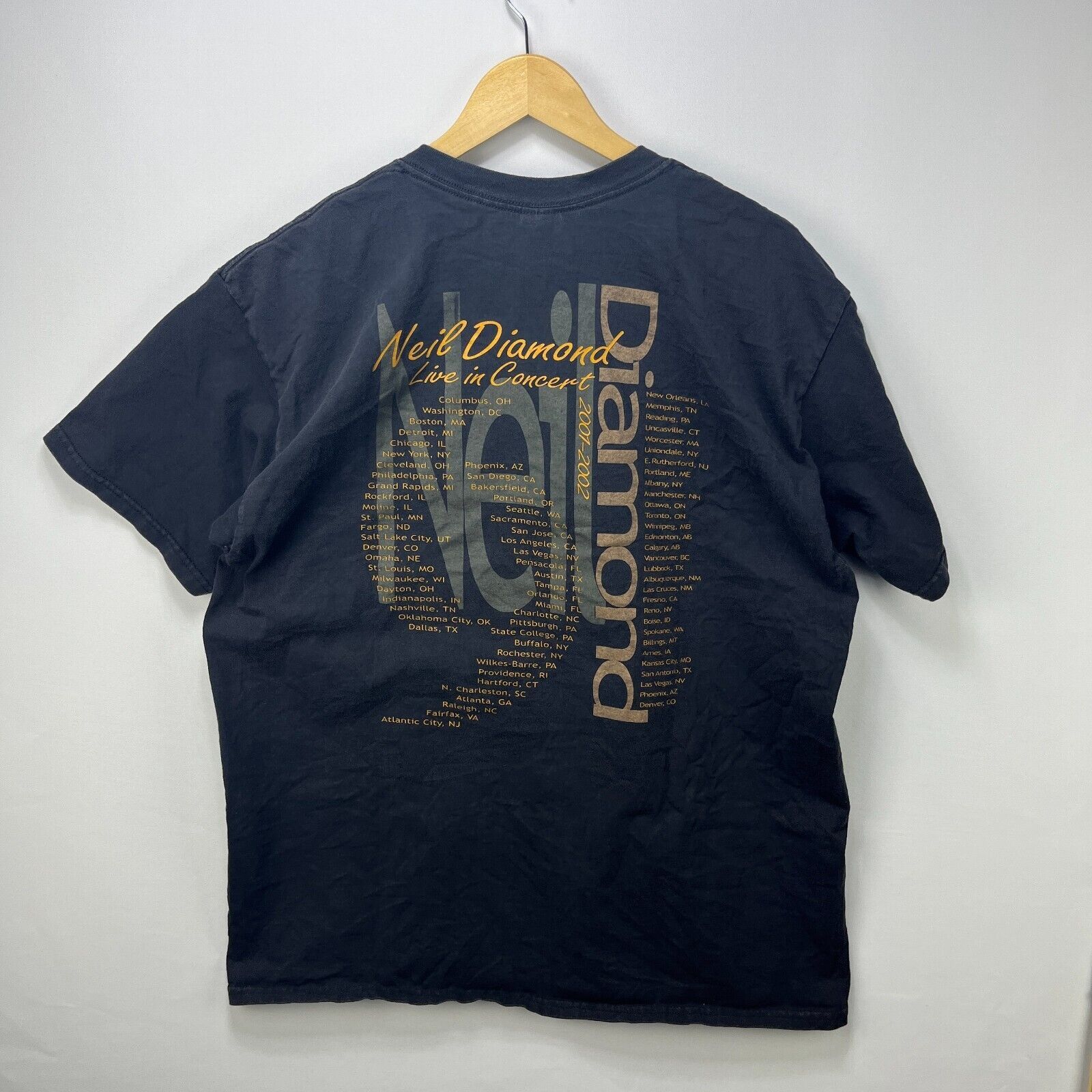 Vintage Vintage Neil Diamond Band Tour T Shirt XL Size US XL / EU 56 / 4 - 6 Thumbnail