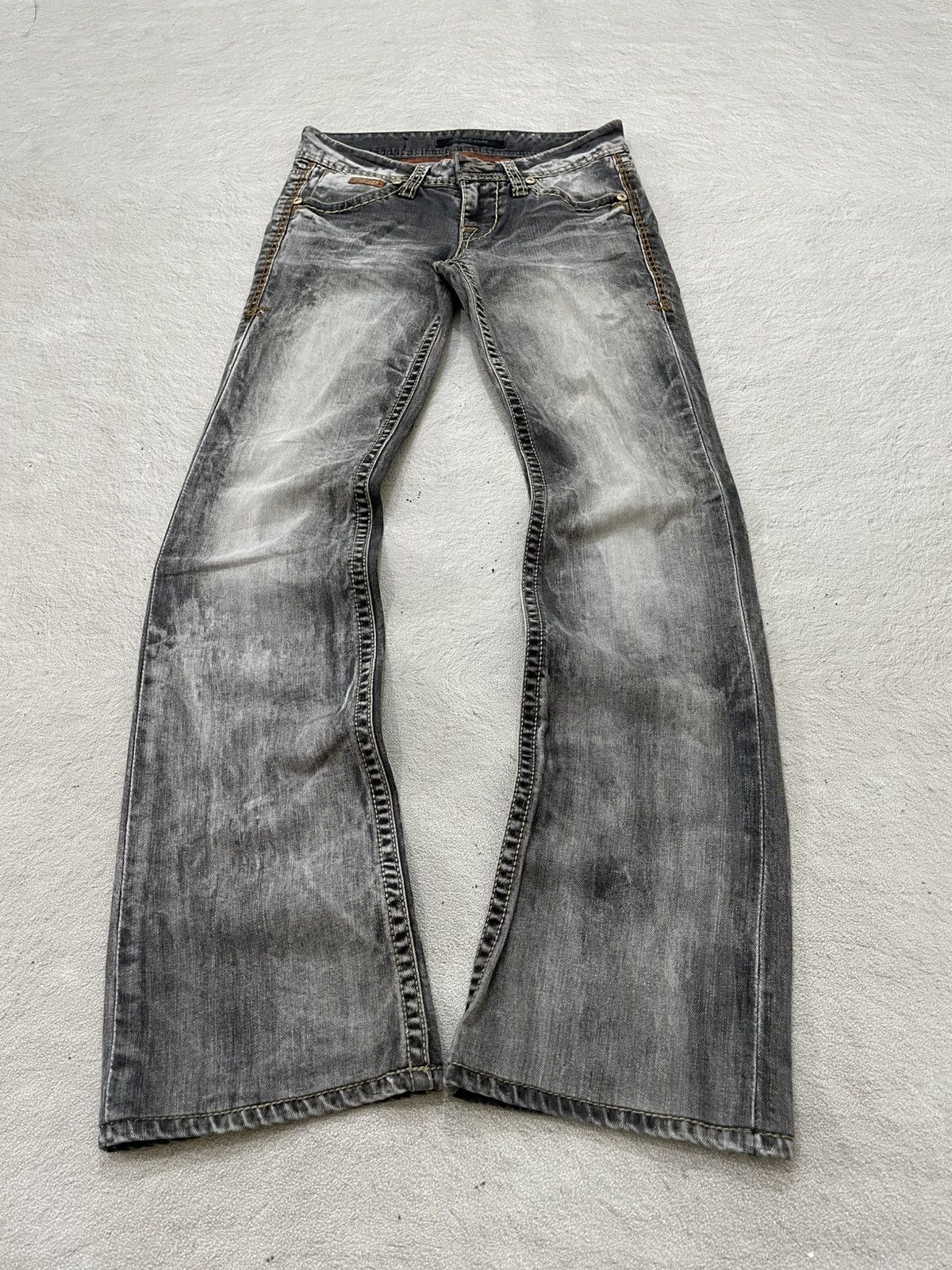 Japanese Brand 00s Buckaro Flare Denim Mudwash Grey Y2K Japan Size US 28 / EU 44 - 1 Thumbnail