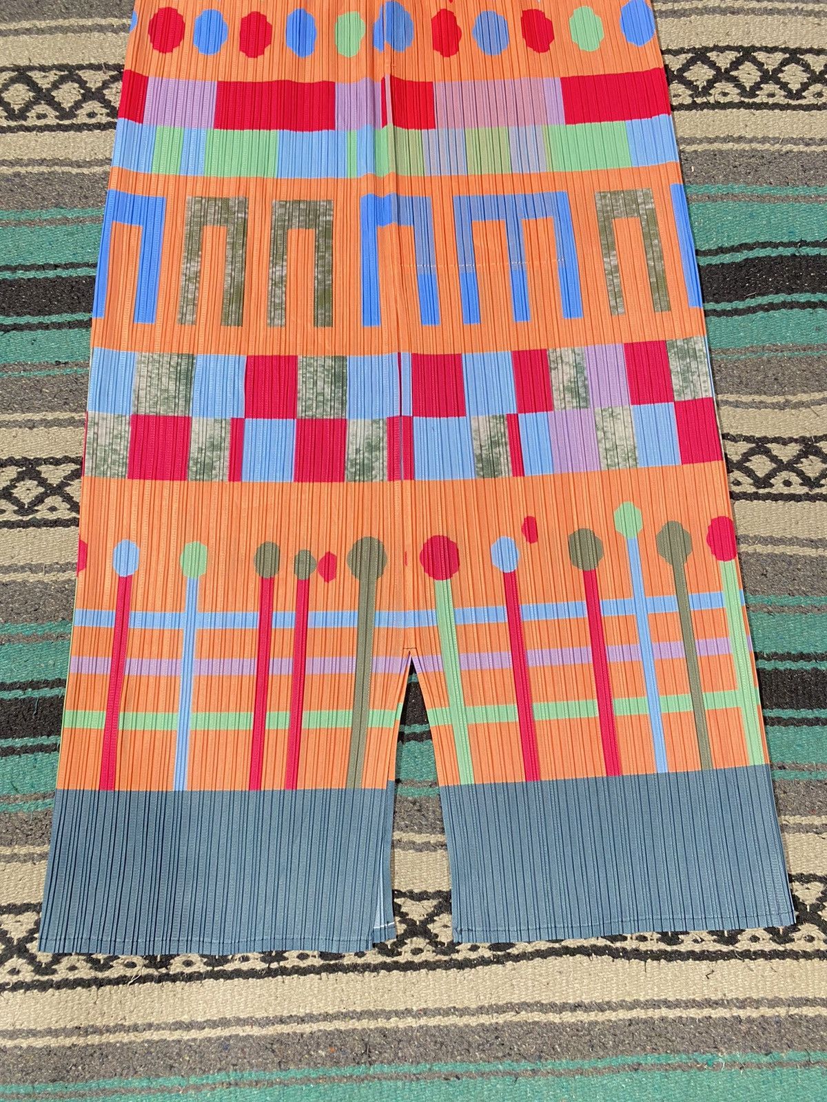 Pleats Please Issey Miyake Pleats Please Issey Miyake Queen Plissa Midi Skirt Size 30" / US 8 / IT 44 - 6 Thumbnail