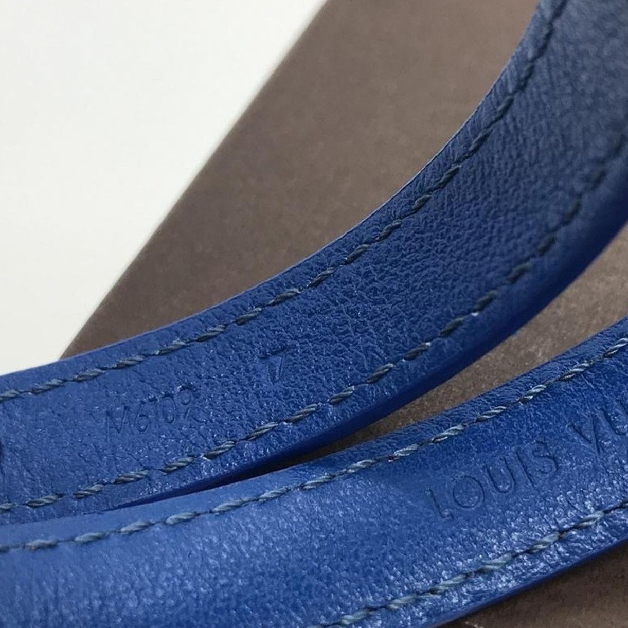 Louis Vuitton Louis VuittonLock It wrap bracelet blue silver monogram auth Size ONE SIZE - 10 Thumbnail