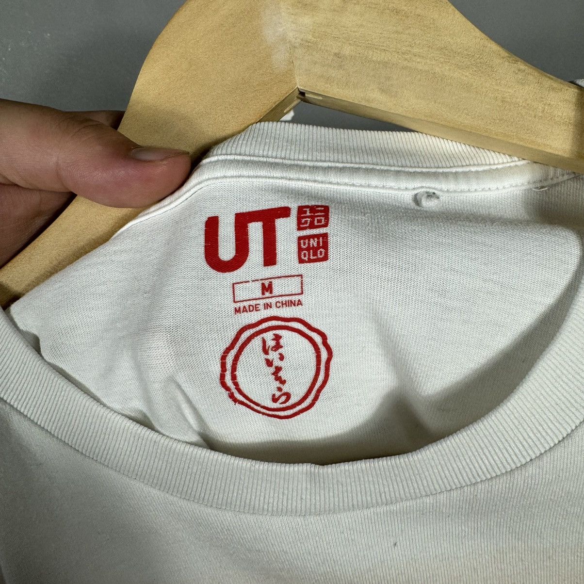 Japanese Brand × Uniqlo UNIQLO UT Hokusai M Pink Gradient Mount Fuji Graphic T-Shirt Size US M / EU 48-50 / 2 - 2 Thumbnail