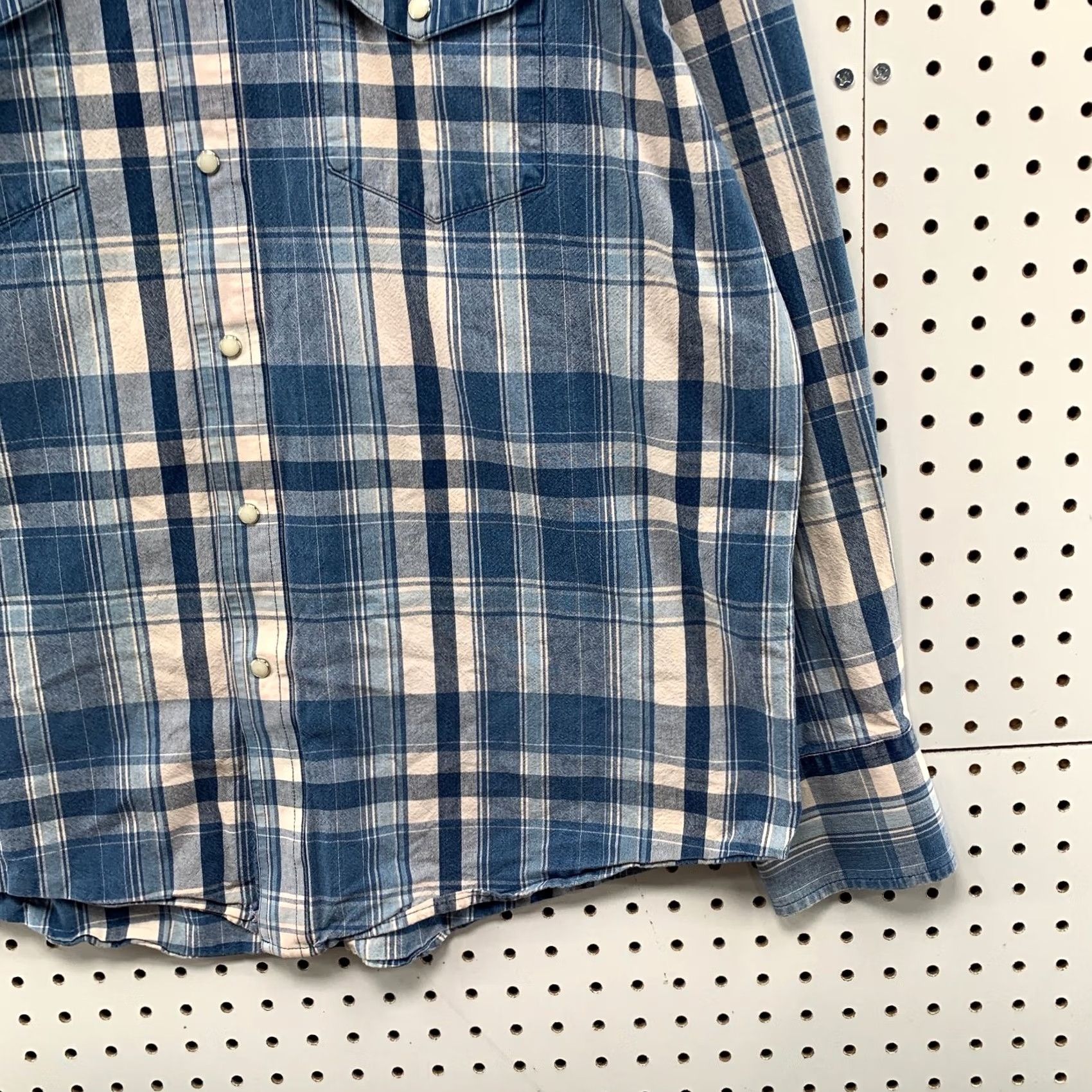 Wrangler VINTAGE Wrangler Western Snap Shirt Mens XL Blue Plaid Denim Chambray Wrangler Western Snap Shirt XL Blue Plaid Denim Chambray Mens Size US XL / EU 56 / 4 - 7 Thumbnail