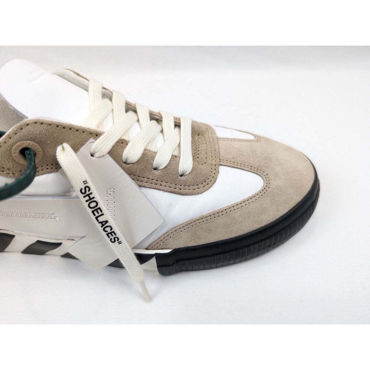 Off-White o1rshd1 New Low Vulcanized Sneakers in White/Beige Size US 8 / EU 41 - 4 Thumbnail