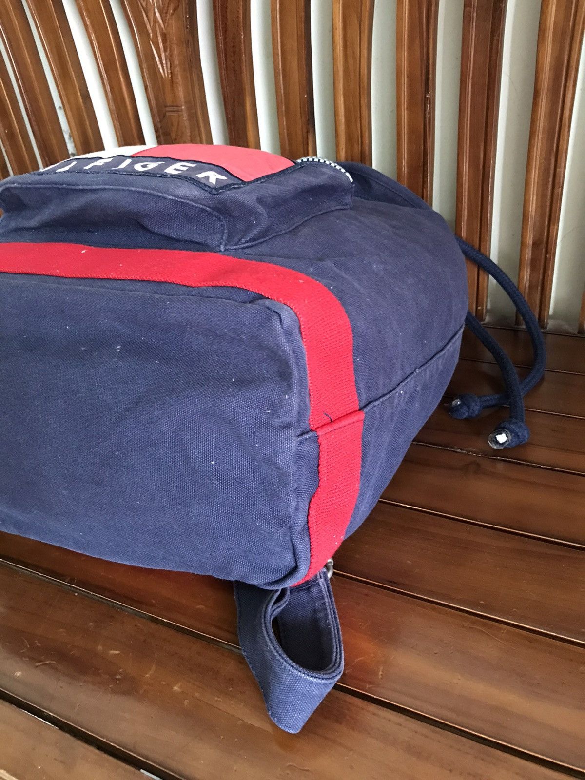 Tommy Hilfiger × Vintage Vintage Tommy Hilfiger Big Flag Logo Canvas Backpack Bag Size ONE SIZE - 6 Thumbnail