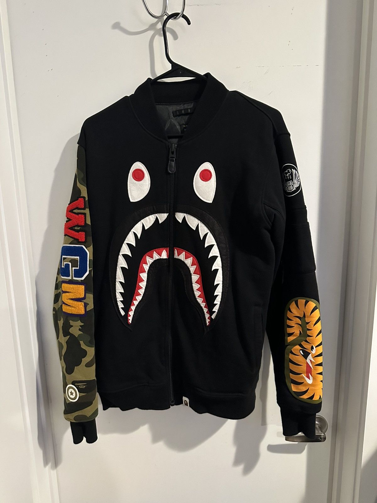 Bape Shark MA-1 Jacket Size US L / EU 52-54 / 3 - 1 Thumbnail