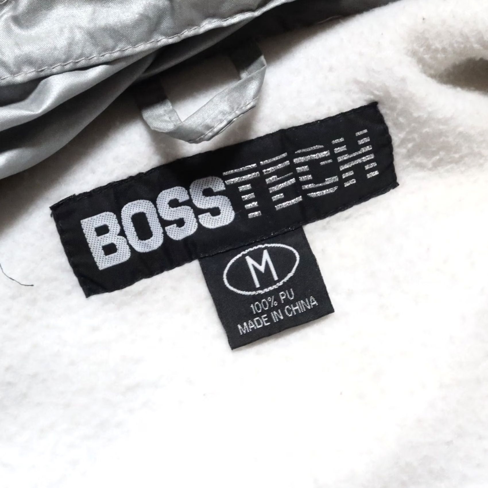 Vintage Vintage Boss Tech Quilted Puffer Jacket M Silver Men Size M Jacket Size US M / EU 48-50 / 2 - 6 Thumbnail