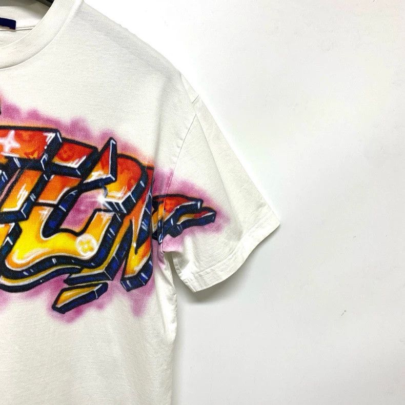 Louis Vuitton Louis Vuitton White graffiti flame logo short sleeve T-shi Size US M / EU 48-50 / 2 - 6 Thumbnail