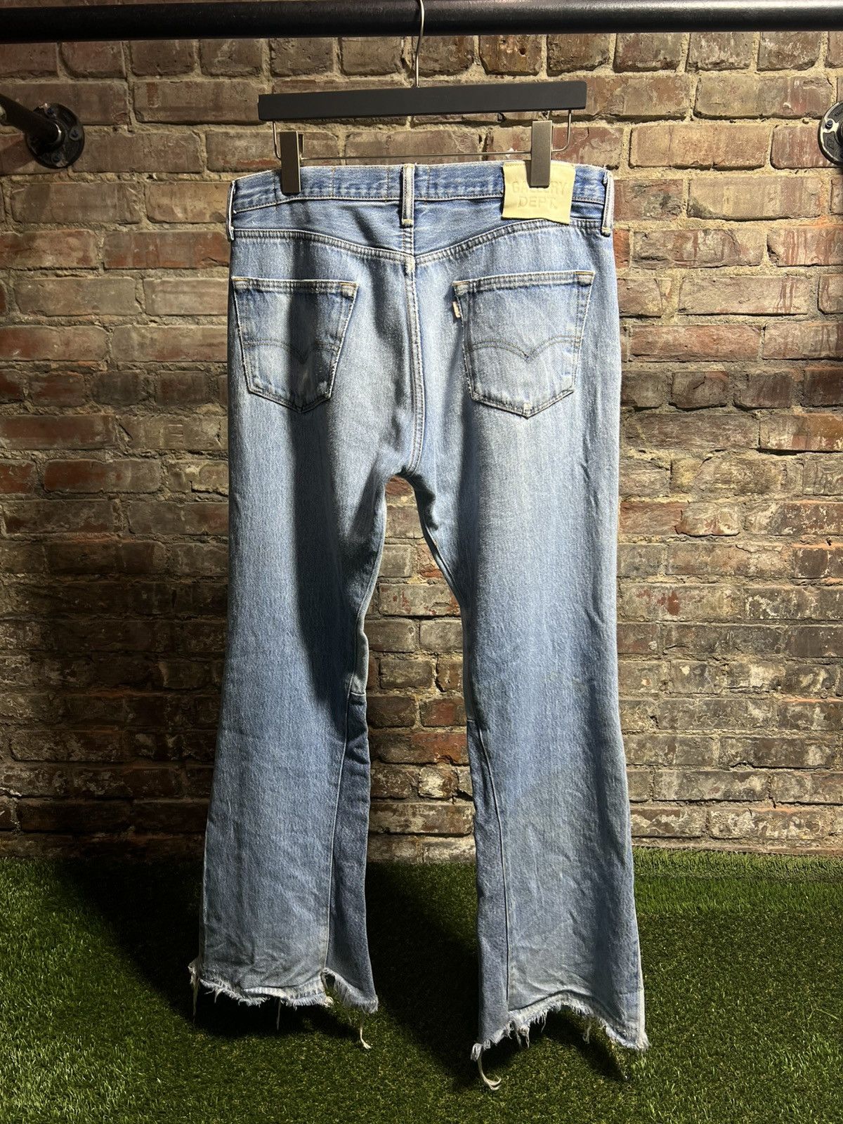 Gallery Dept. Gallery Dept. Light Distressed Flare Jeans Size US 32 / EU 48 - 2 Thumbnail