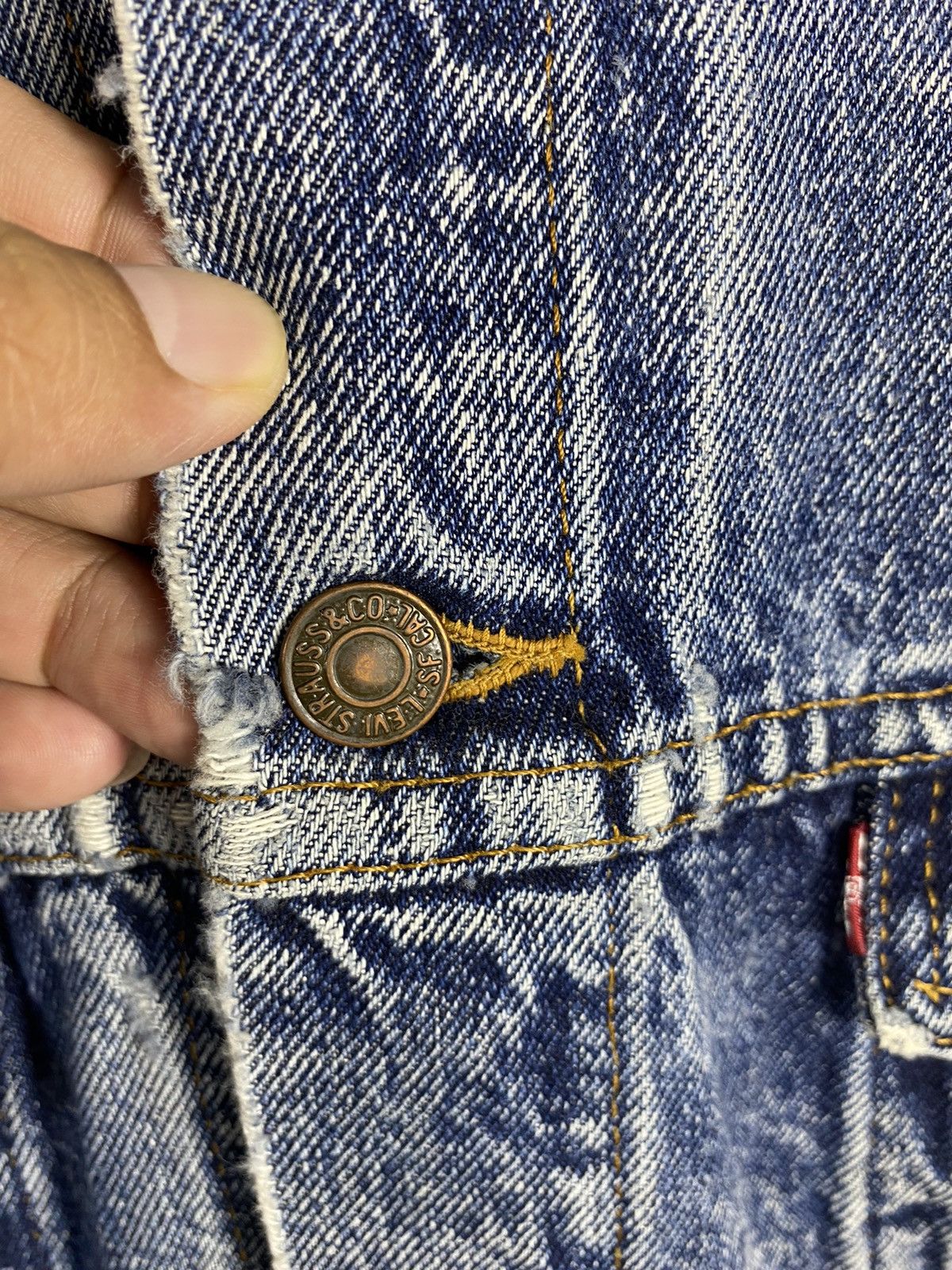 Levi's Vintage Clothing Vintage Levis Distressed Denim Button Jacket Size US M / EU 48-50 / 2 - 5 Thumbnail