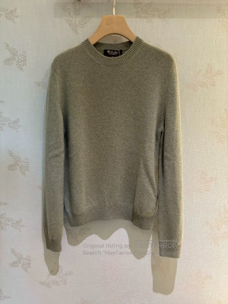 Loro Piana Loro Piana Women's Crew Neck Cashmere Sweater Size S / US 4 / IT 40 - 1 Thumbnail
