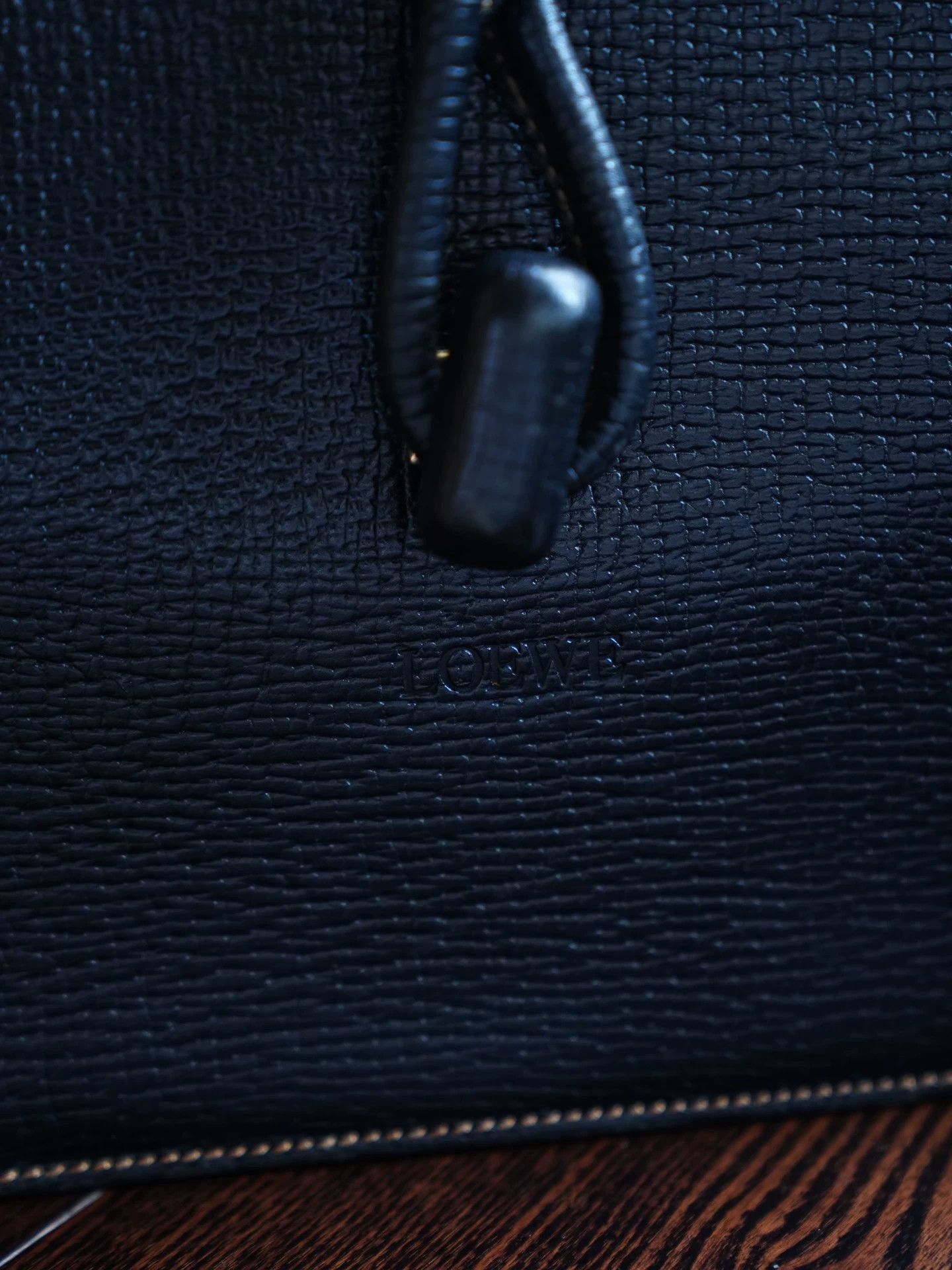 Loewe LOEWE Vintage Black & Gold Button Crossbody Bag Size ONE SIZE - 4 Thumbnail