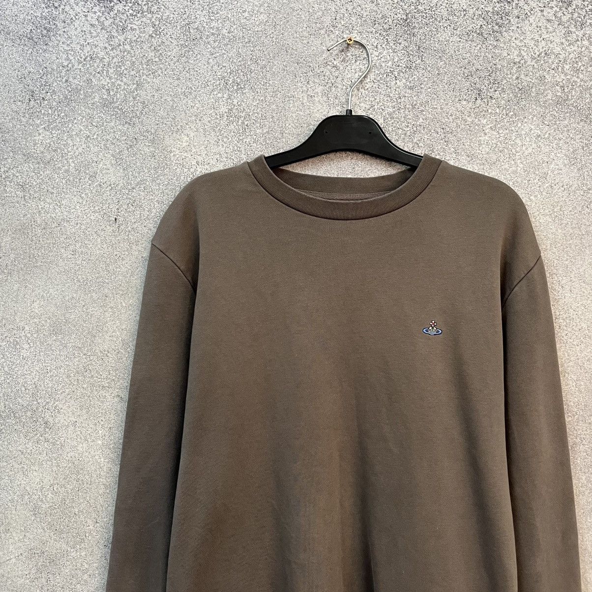 Vivienne Westwood Vintage Vivienne Westwood Sweatshirt Orb Logo Basic Pullover Size US M / EU 48-50 / 2 - 3 Thumbnail