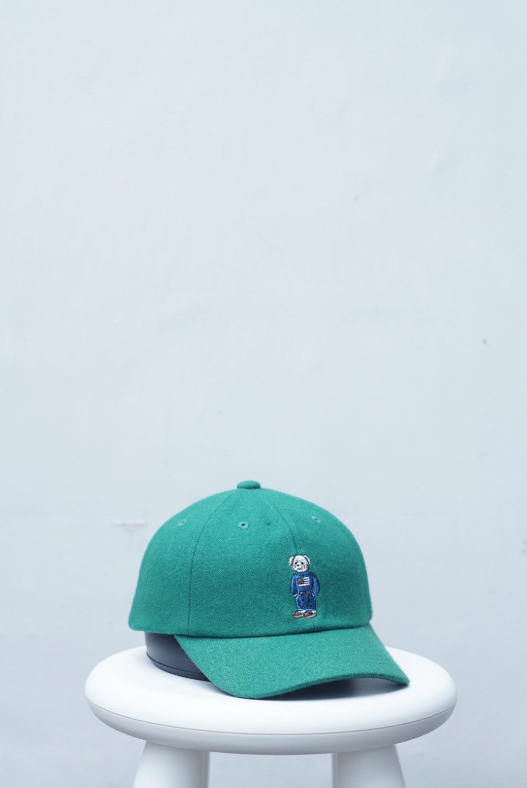Other IC Story Golden Deluxe Brand Venezia bear logo cap Size ONE SIZE - 1 Thumbnail