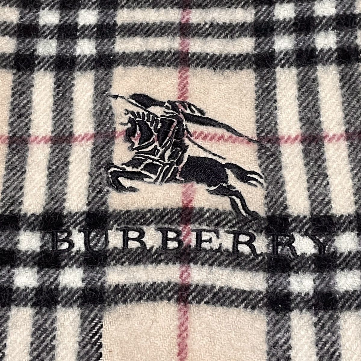 Burberry Rare Design Vintage Brand Burberry Big Logo Scarves 2000s Size ONE SIZE - 2 Thumbnail