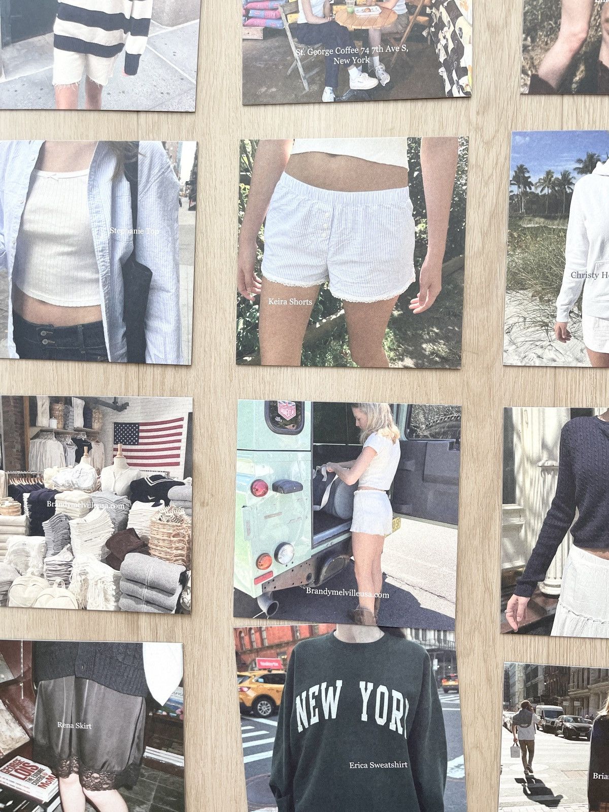 Designer STEAL! Brandy Melville y2k Hard Cards Set Size ONE SIZE - 5 Thumbnail