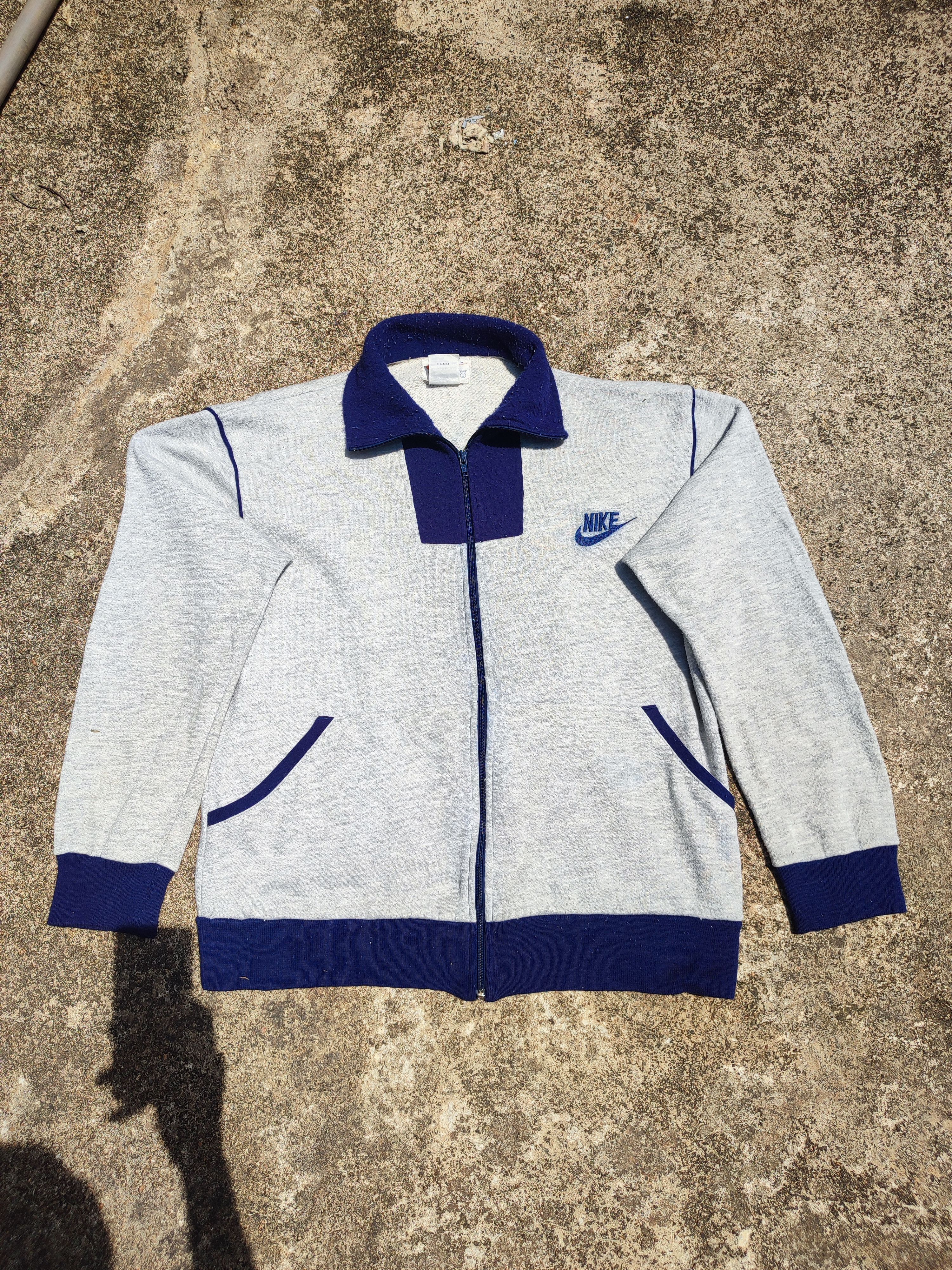 image of Vintage 90's Nike Sportswear R.o.c Jacket in Grey, Men's (Size Large)