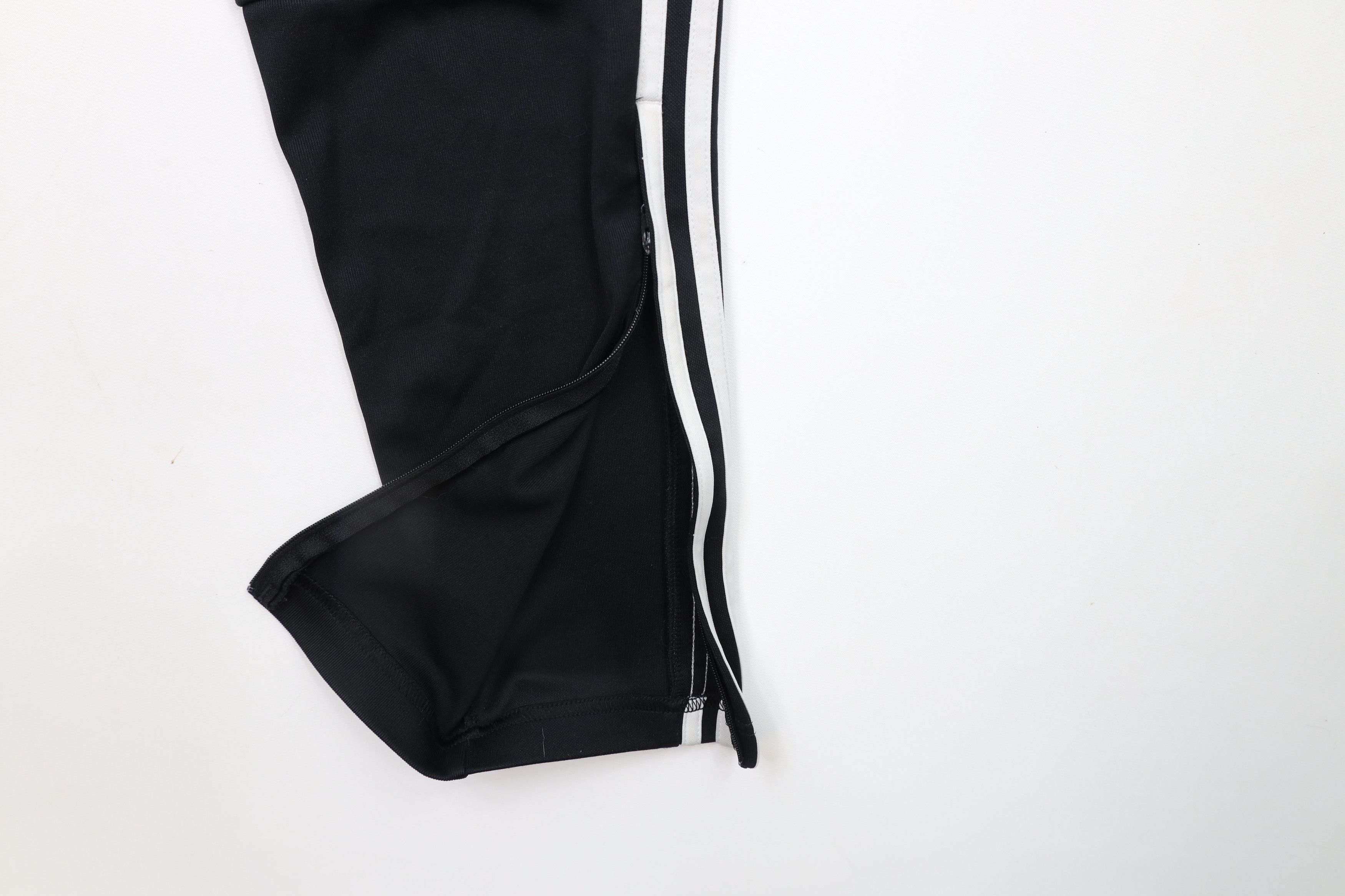 Adidas × Vintage Vintage Adidas Out Striped Tapered Leg Soccer Warm Up Pants Size US 34 / EU 50 - 9 Thumbnail