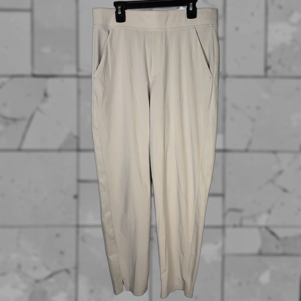 Athleta Athleta Athletic Pants Womens Size 6 Beige Polyester Size 28" / US 6 / IT 42 - 1 Thumbnail