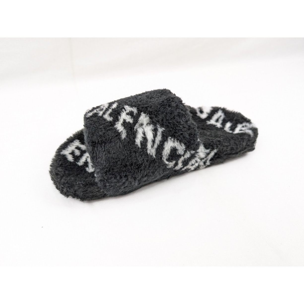 Balenciaga o1rshd1 Q:3 / Allover Logo Furry Slide in Black/White Size US 8 / EU 41 - 8 Thumbnail