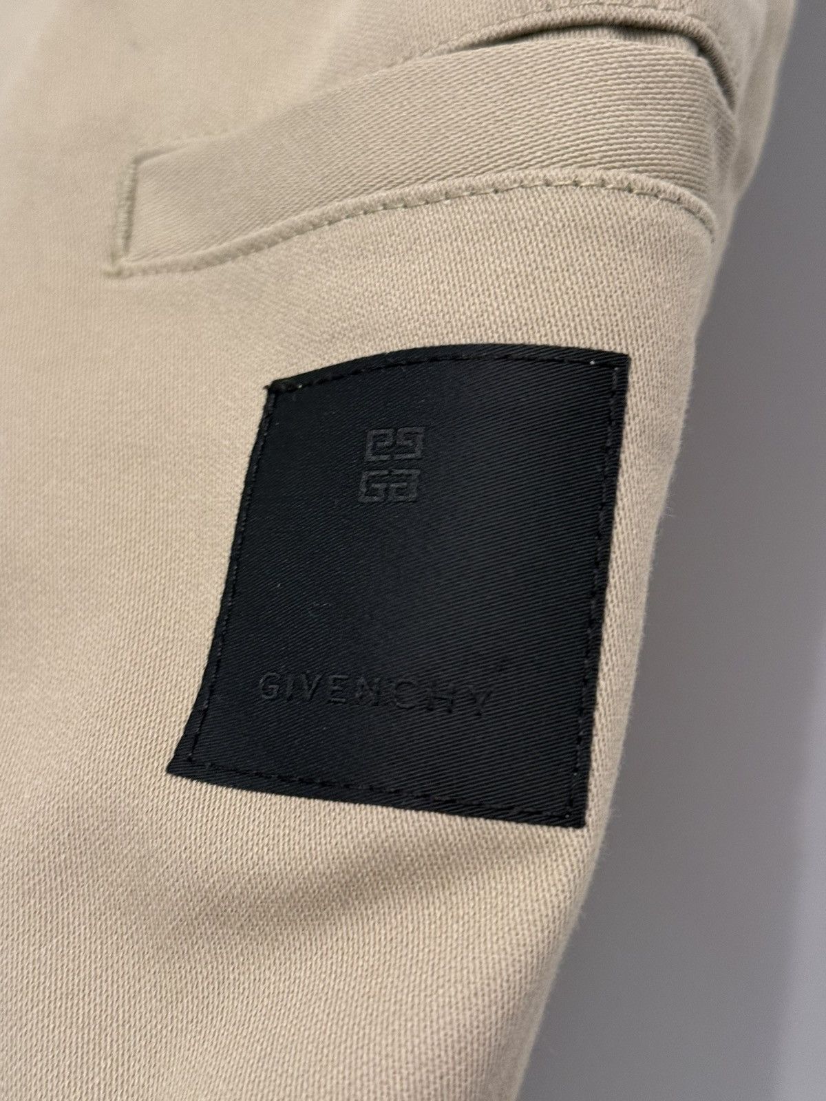 Givenchy Givenchy Khaki Pleated Shorts – Size 46 Size US 30 / EU 46 - 3 Thumbnail