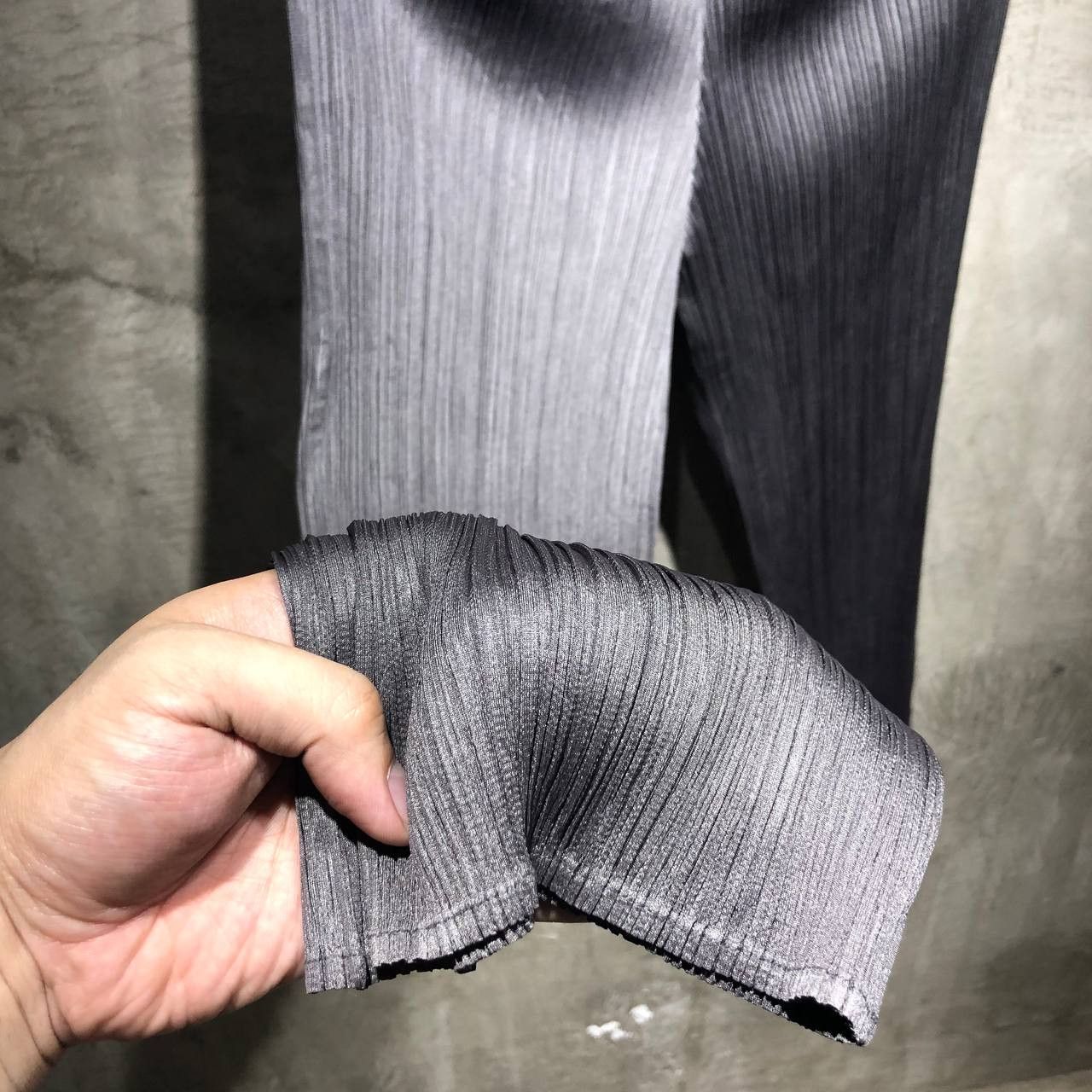 Pleats Please Issey Miyake Issey Miyake Pleats Please Pleated Pants Size US 28 / EU 44 - 7 Thumbnail