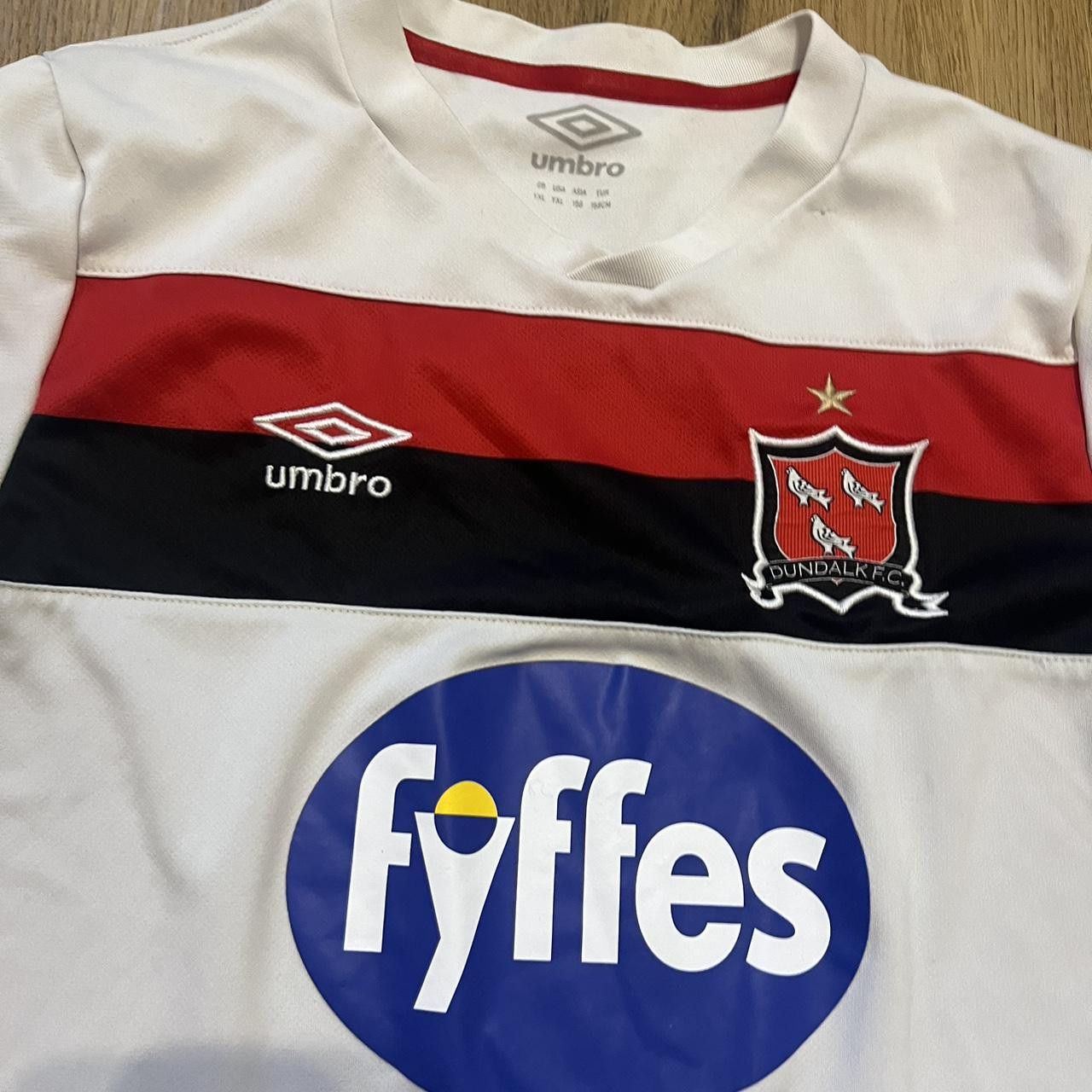 Umbro Dundalk Umbro away football shirt by Umbro Size US S / EU 44-46 / 1 - 3 Thumbnail
