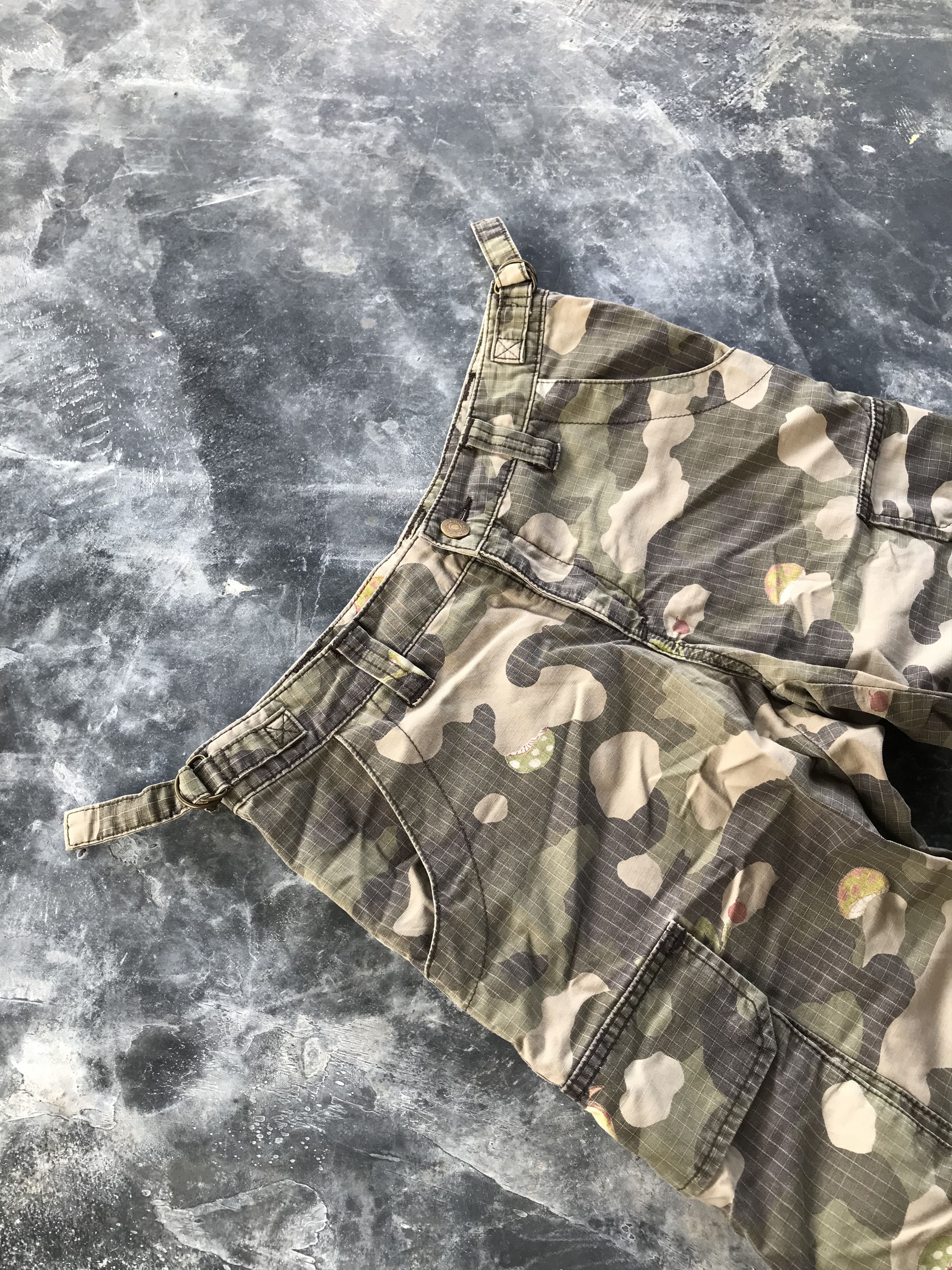 Issey Miyake Tsumori Chisato Camo Cargo Pants Size US 29 - 2 Thumbnail