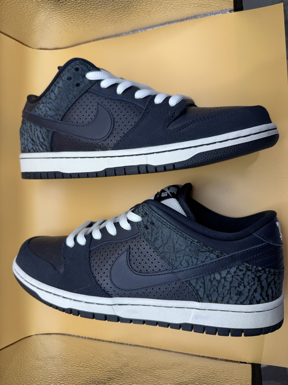 Nike Nike SB Dunk Low Murasaki Sports Ride Life Size 9.5 Size US 9.5 / EU 42-43 - 5 Thumbnail