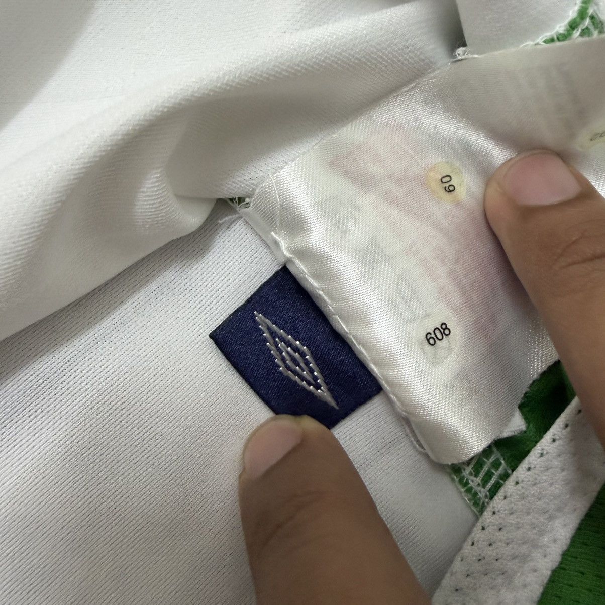 Umbro Vintage 03/05 Republic of Ireland Away Jersey Size US M / EU 48-50 / 2 - 8 Thumbnail