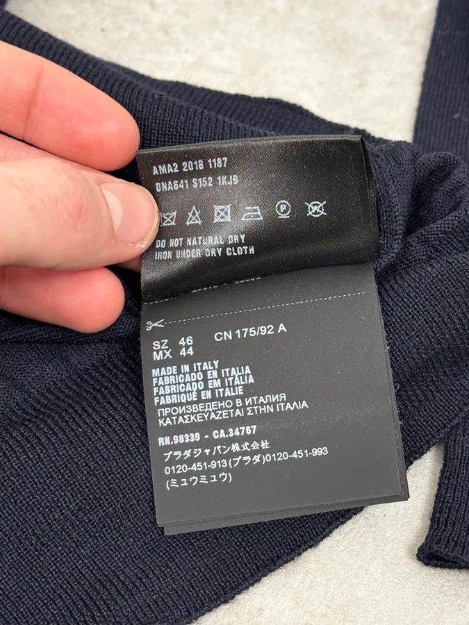 Prada AW2018 Prada Navy Wool Classic Sweater Size US S / EU 44-46 / 1 - 9 Thumbnail