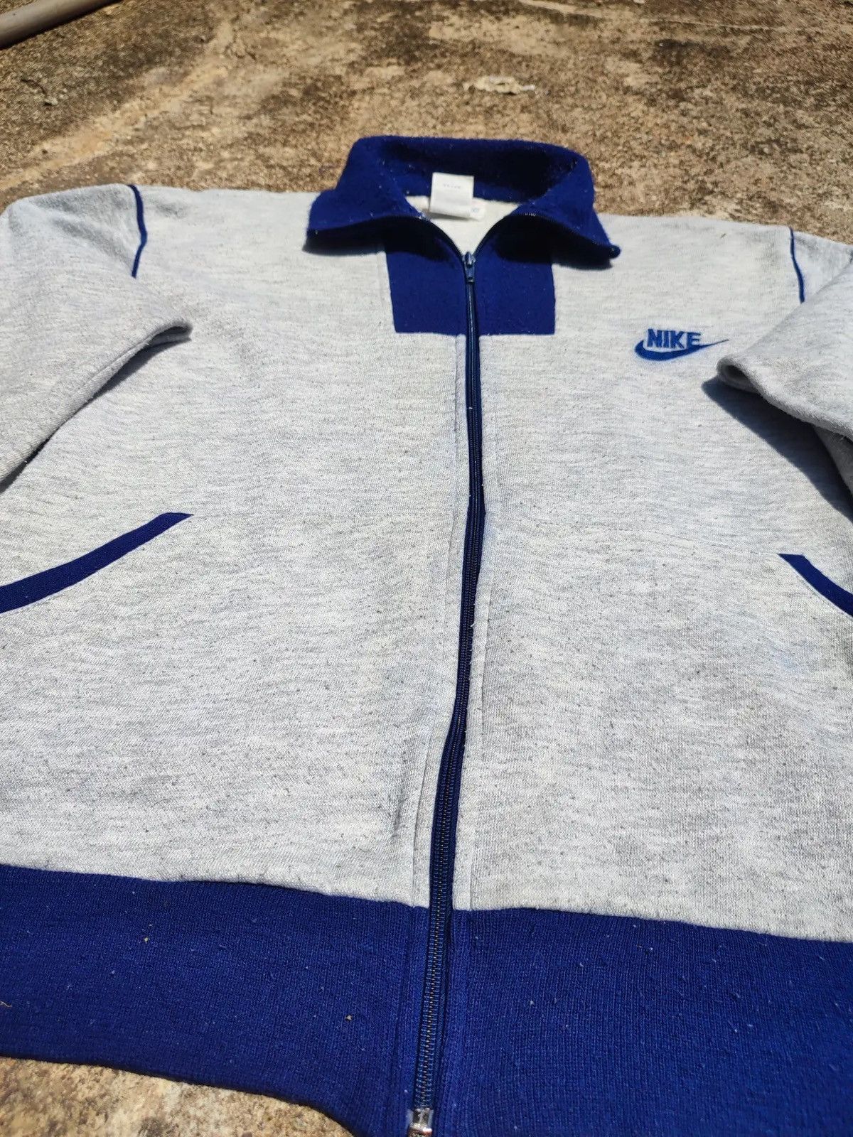 Nike Vintage 80s Nike Sportswear Full-Zip Track Jacket Grey/Blue Size US L / EU 52-54 / 3 - 4 Thumbnail