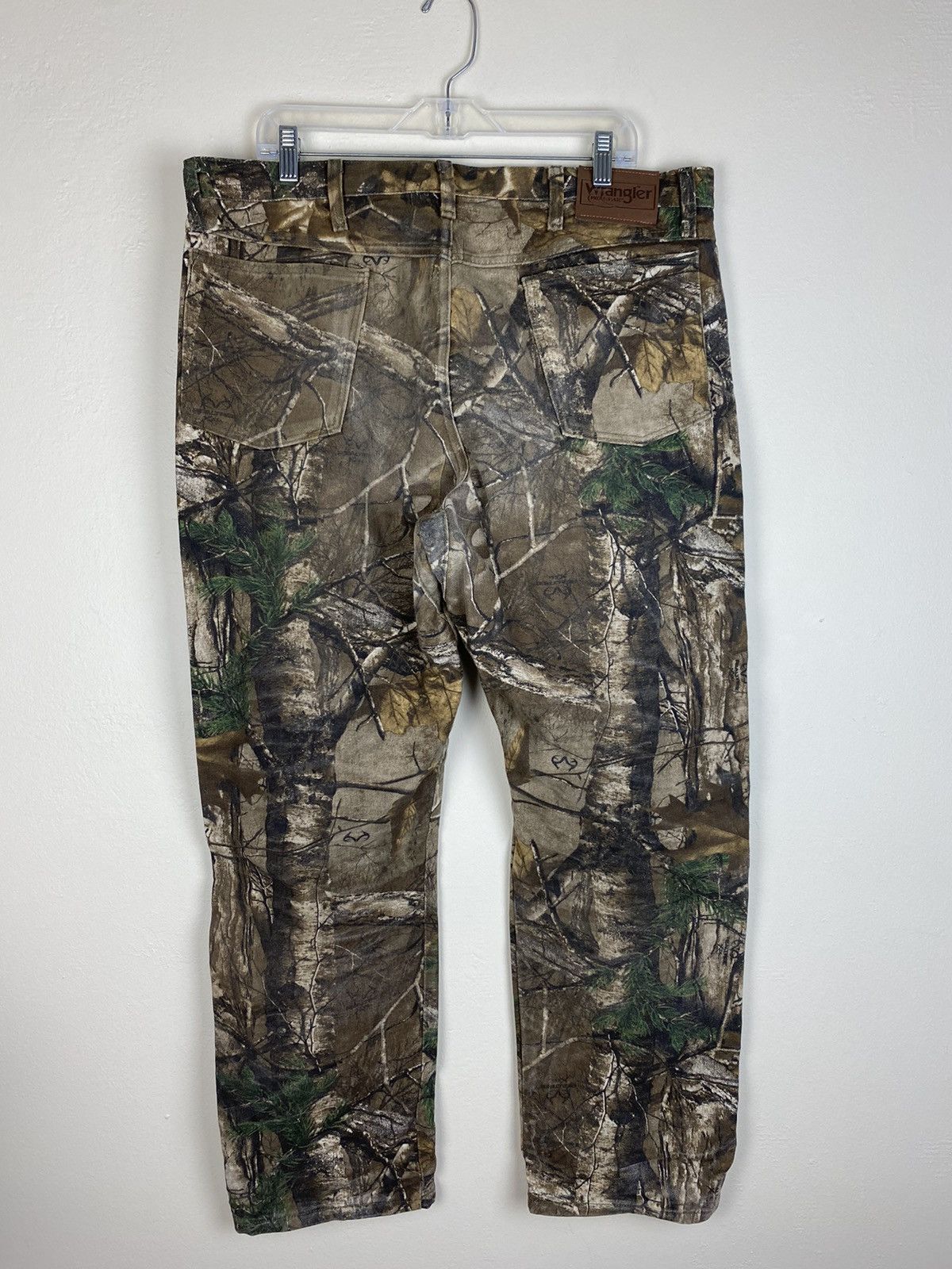 Vintage Vintage Wrangler Pro Gear Realtree Camo Pants y2k rare Size US 38 / EU 54 - 5 Thumbnail
