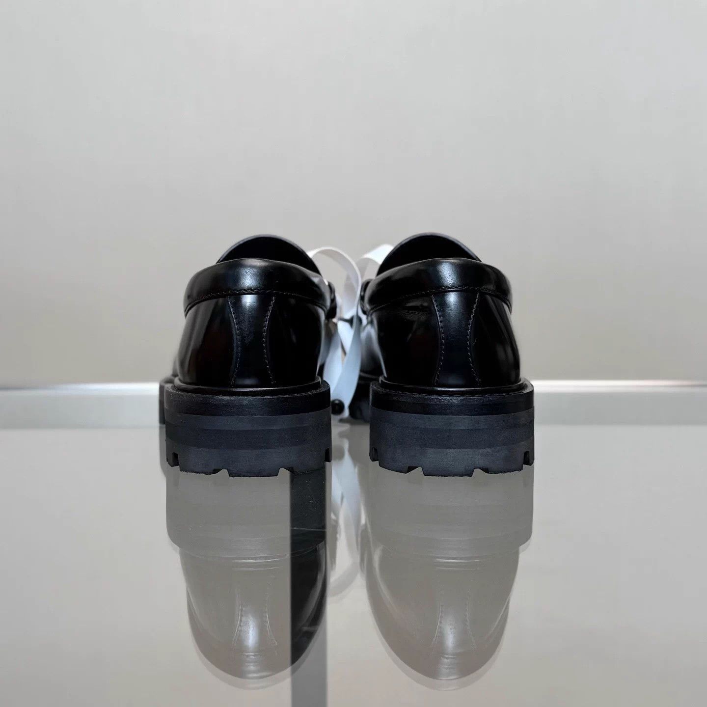 Celine Celine Margaret Triomphe Tassel Chain Loafer 37 Size US 6 / IT 36 - 4 Thumbnail