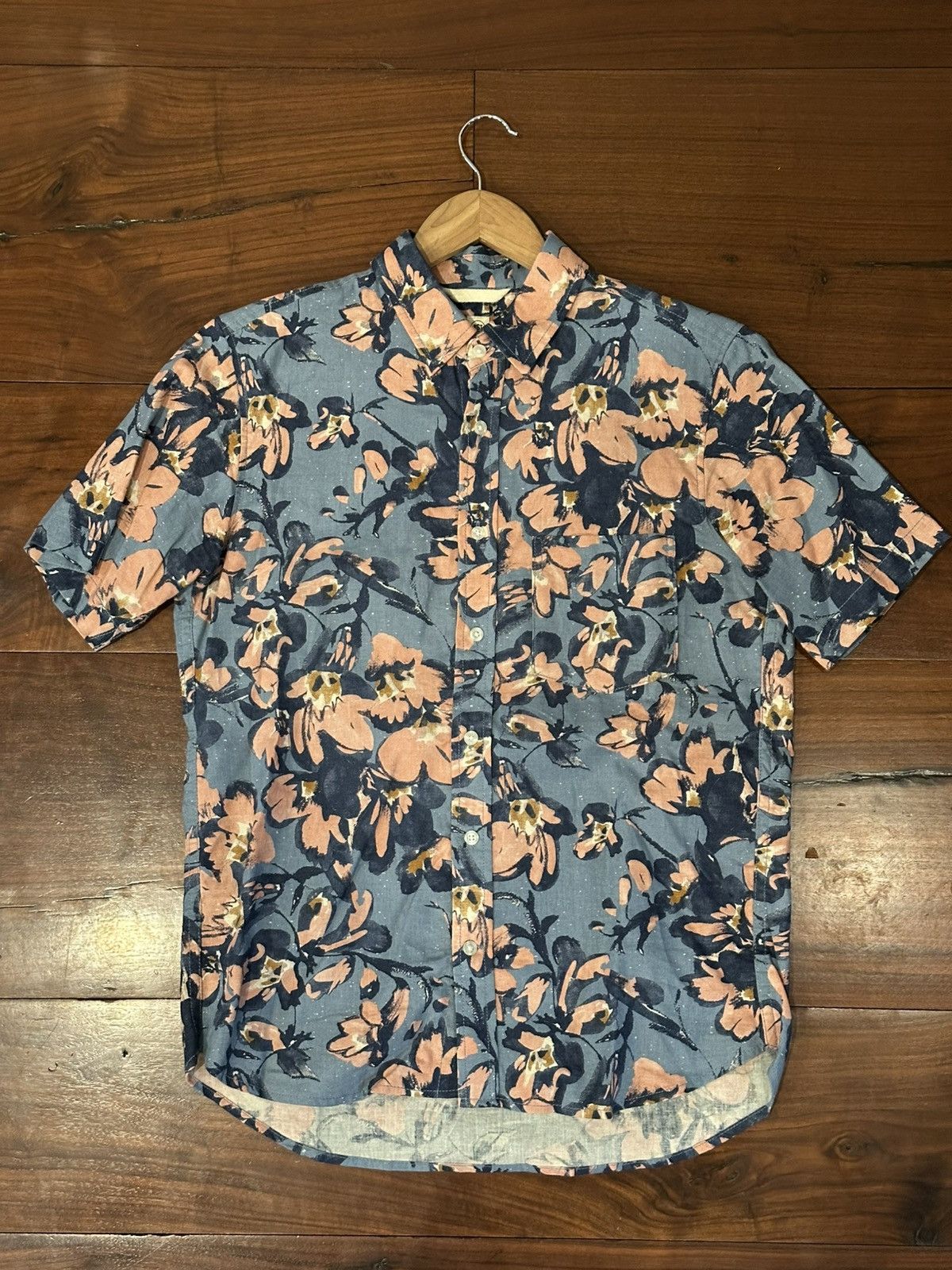 Rogue Territory Short Sleeve Floral Button Up