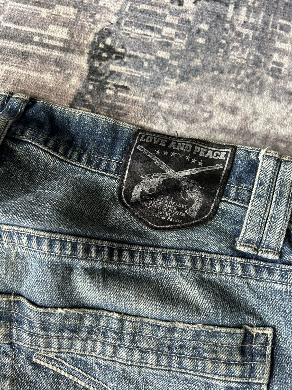 If Six Was Nine Roar Double Guns Distressed Jeans Size US 31 - 11 Thumbnail