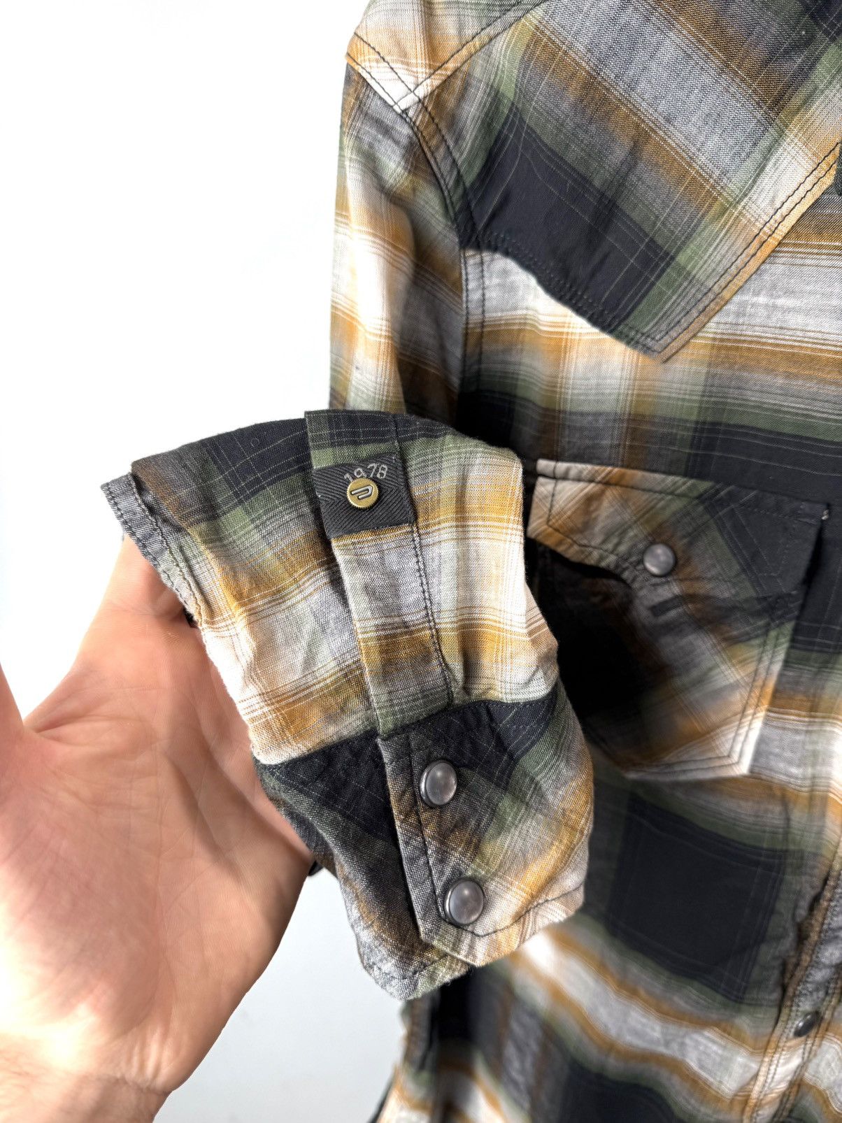 Diesel Vintage Diesel Cowboy Style Plaid Checkered Shirt Buttons Up Size XL / US 12-14 / IT 48-50 - 5 Thumbnail