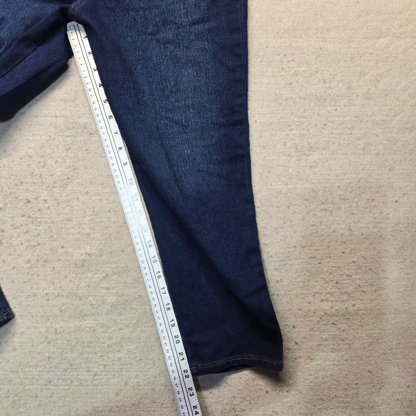 Gloria Vanderbilt Gloria Vanderbilt Amanda Dark Wash Blue Jeans Denim Adult Women's Size 14 Size 36" / US 14 / IT 50 - 5 Thumbnail