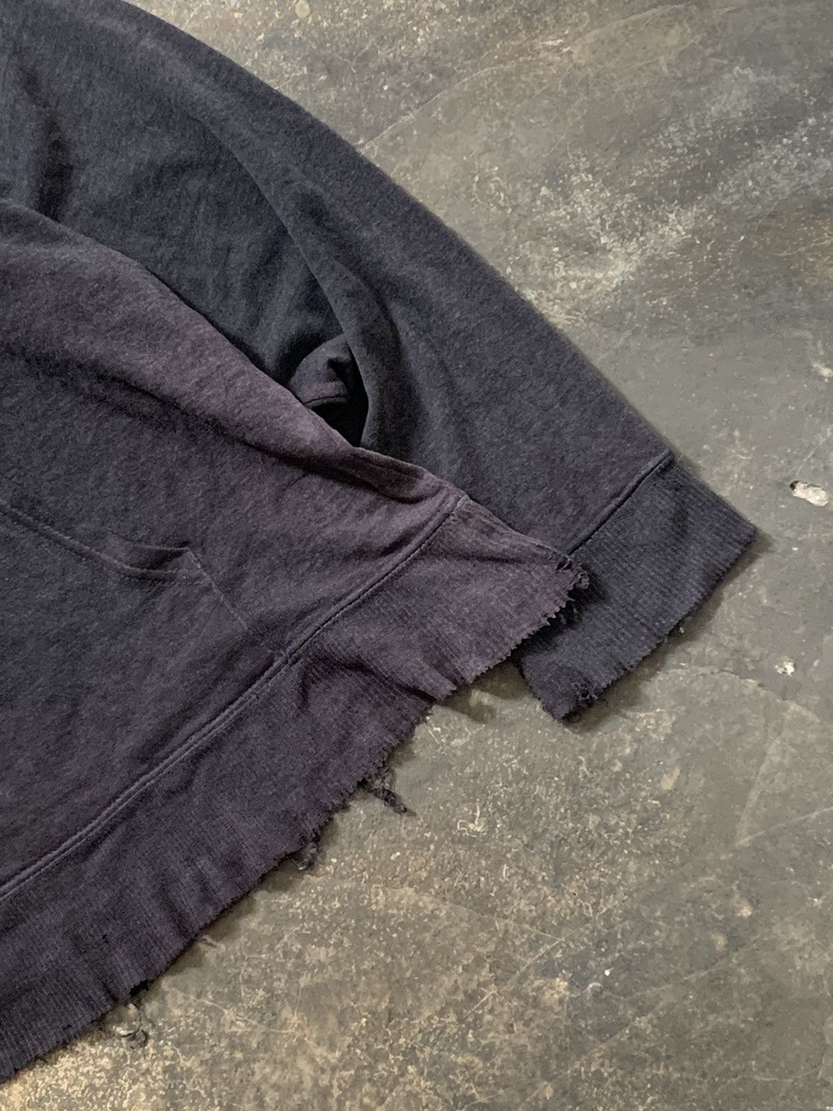 Beauty Beast × Japanese Brand × Vintage Vintage disstress hoodie Size US M / EU 48-50 / 2 - 3 Thumbnail