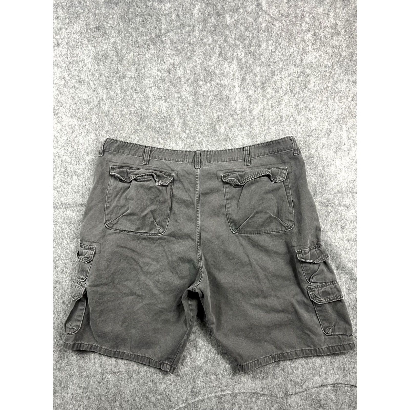 Wrangler Wrangler Mens Gray Cargo Short Wisconsin? Size US 44 / EU 60 - 4 Thumbnail