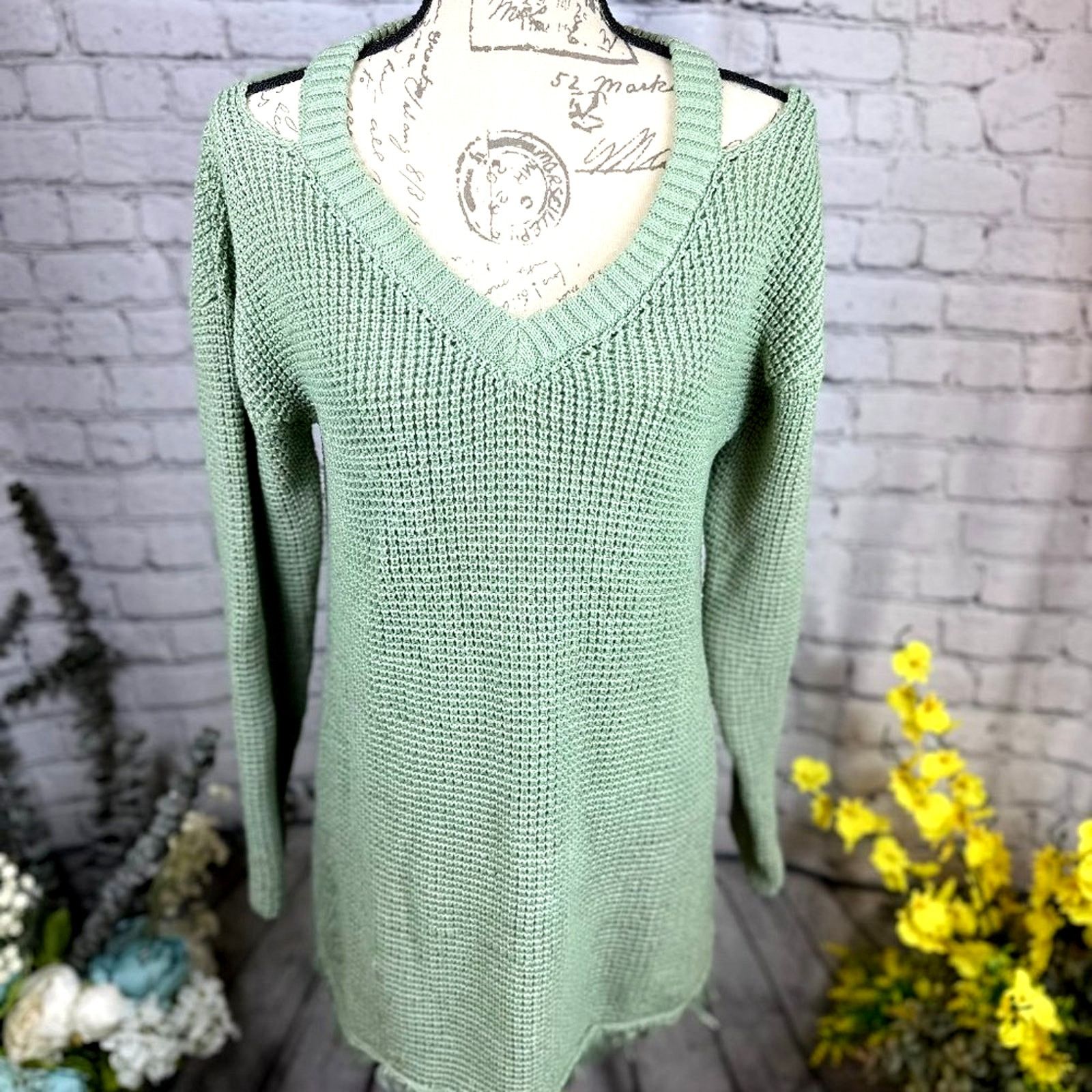 Other SideFeels V Neck Cold Shoulder Knitted Sweater Mint Green L Size L / US 10 / IT 46 - 12 Thumbnail