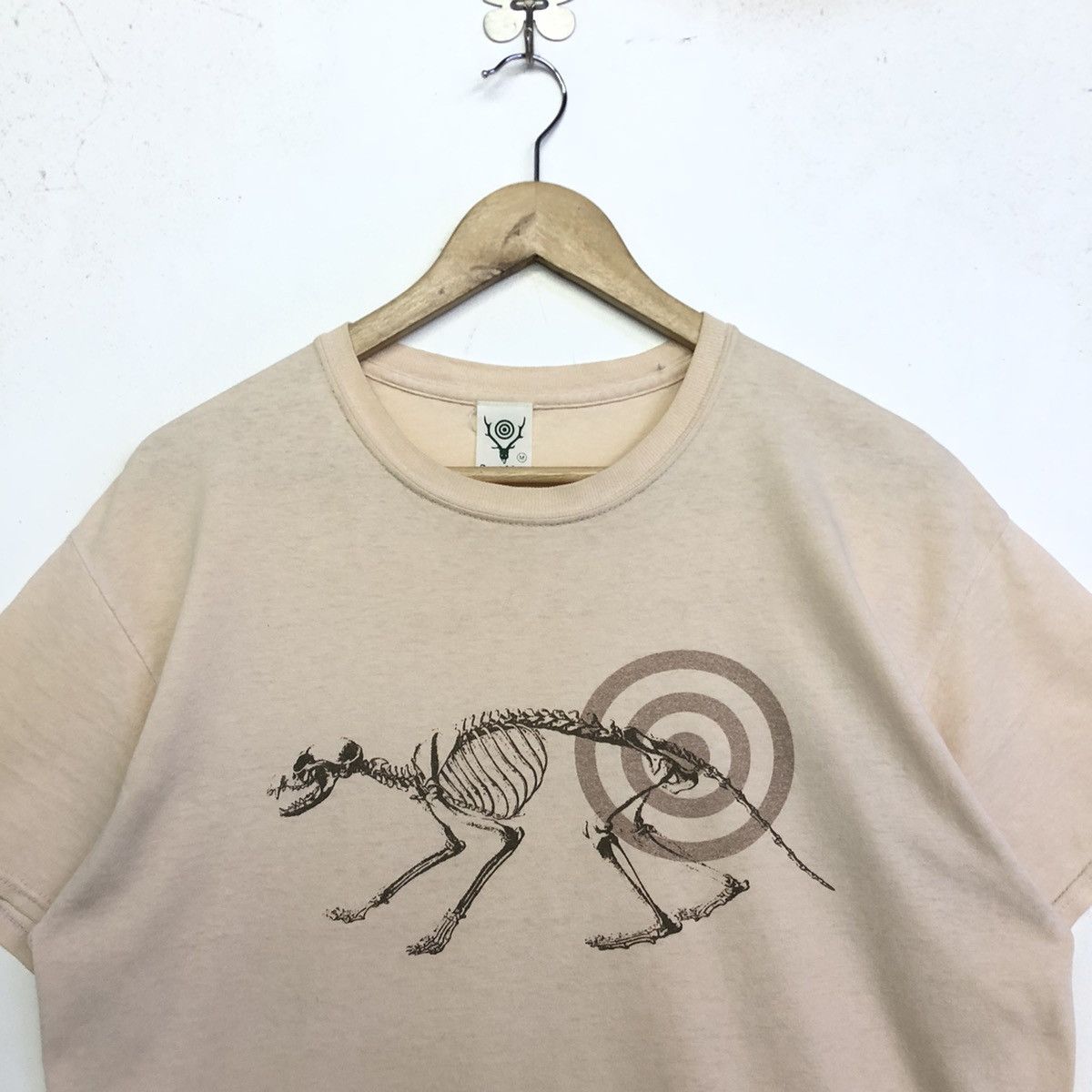 South2 West8 South2 West8 Anatomica Skeleton Animal Grafiti Tshirt Size US L / EU 52-54 / 3 - 2 Thumbnail