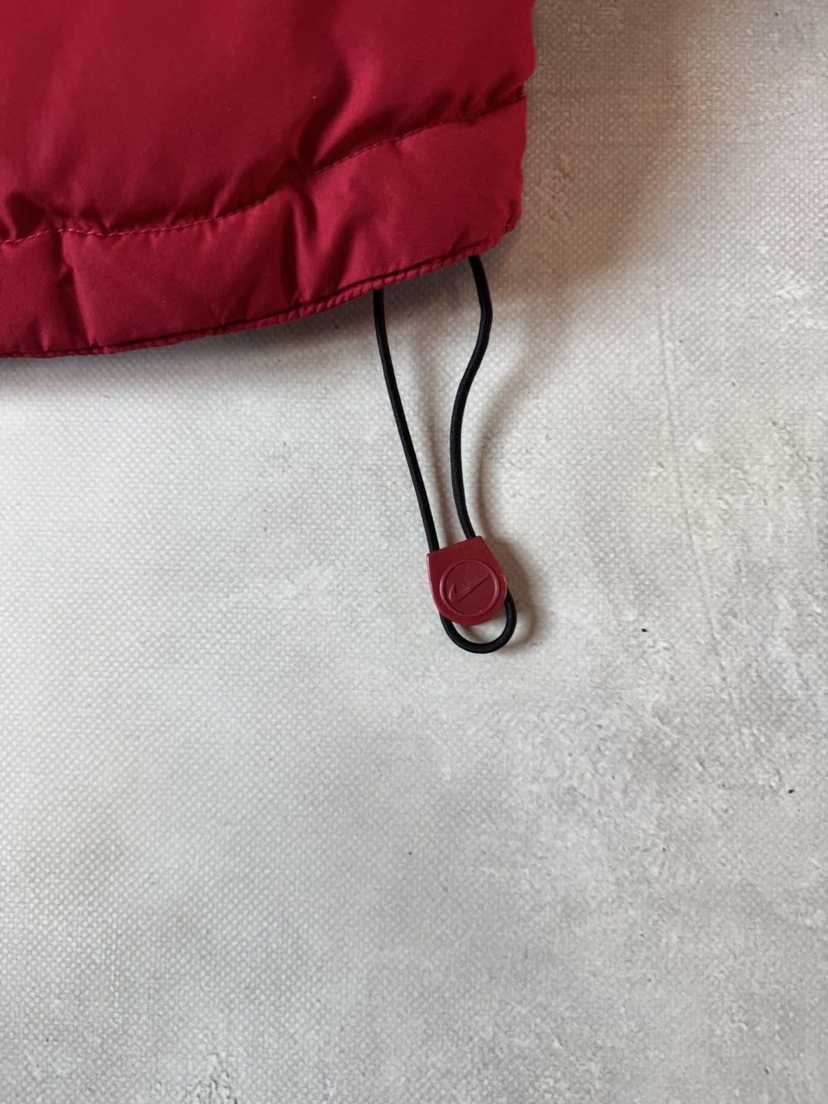 Nike Vintage Nike Big Swoosh Y2k Red Down Puffer Jacket Size US S / EU 44-46 / 1 - 14 Thumbnail