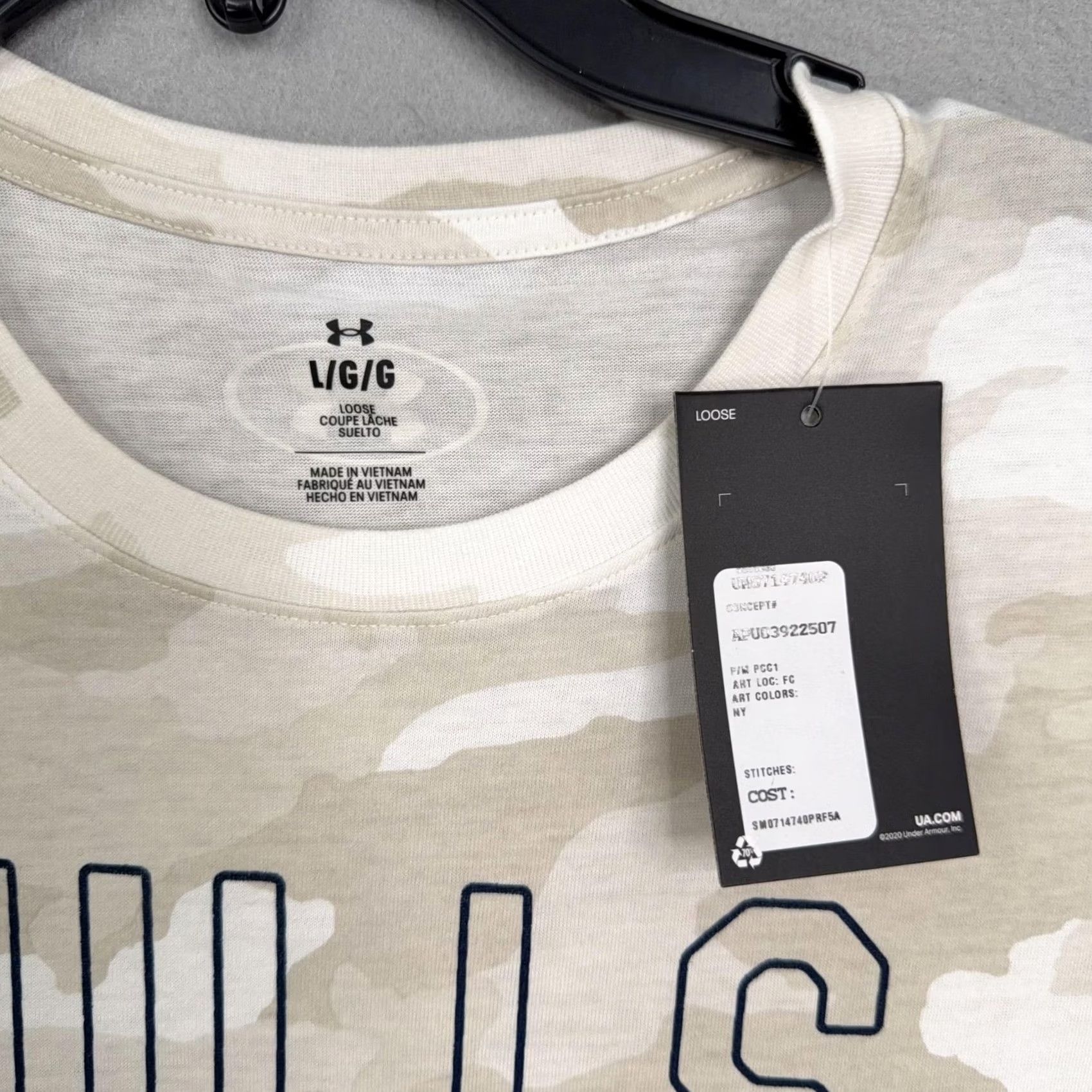 Under Armour Under Armour Shirt Mens Large Beige Camo The Hills Country Club Golf Lakeway NWT Size US L / EU 52-54 / 3 - 3 Thumbnail